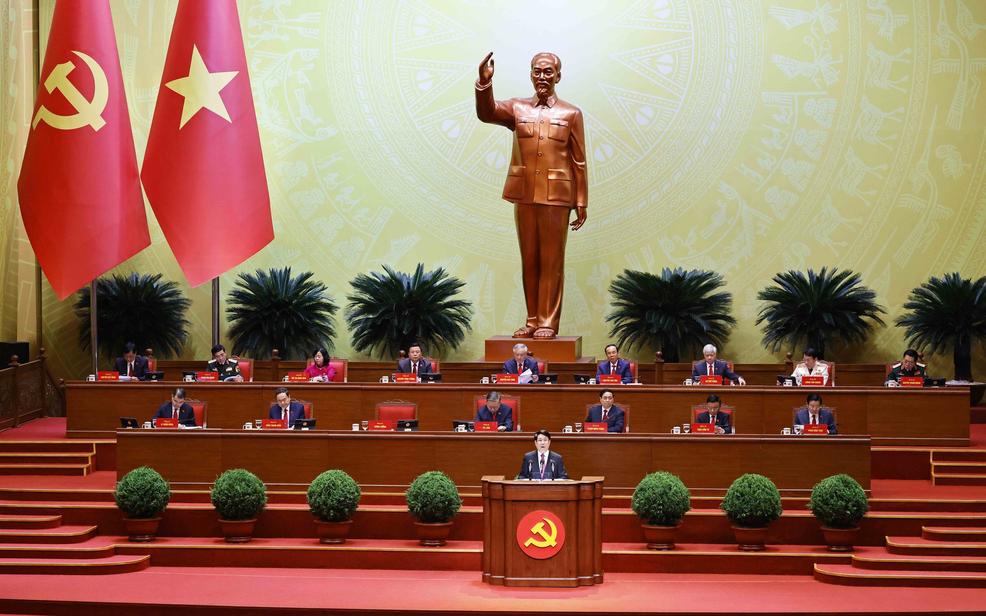 Chủ tịch nước Lương Cường trình bày diễn văn khai mạc Đại hội XIV của Đảng
