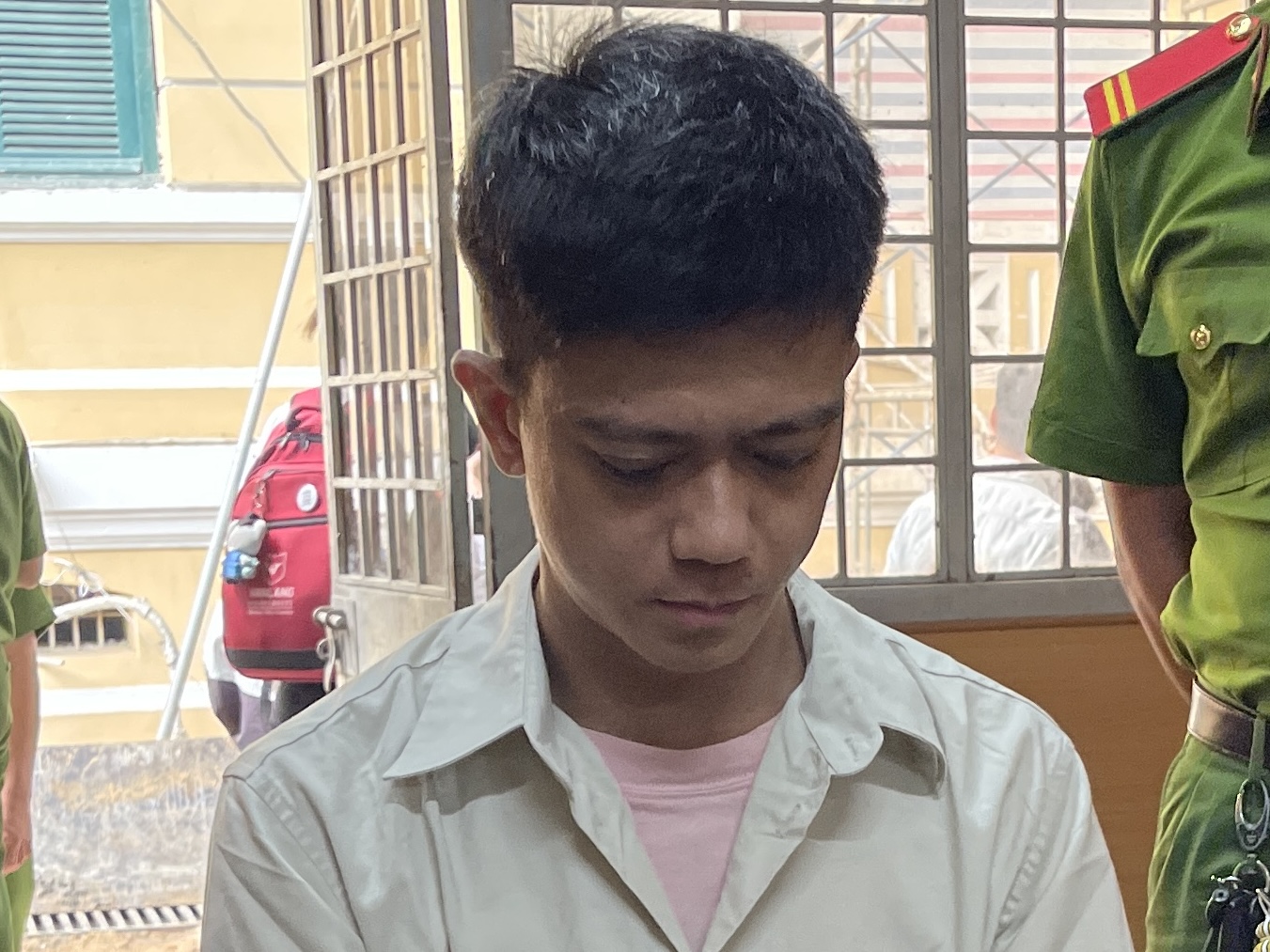 Đã "tìm" được kẻ tạt axit 4 người ở Khu chế xuất Tân Thuận - Ảnh 2.