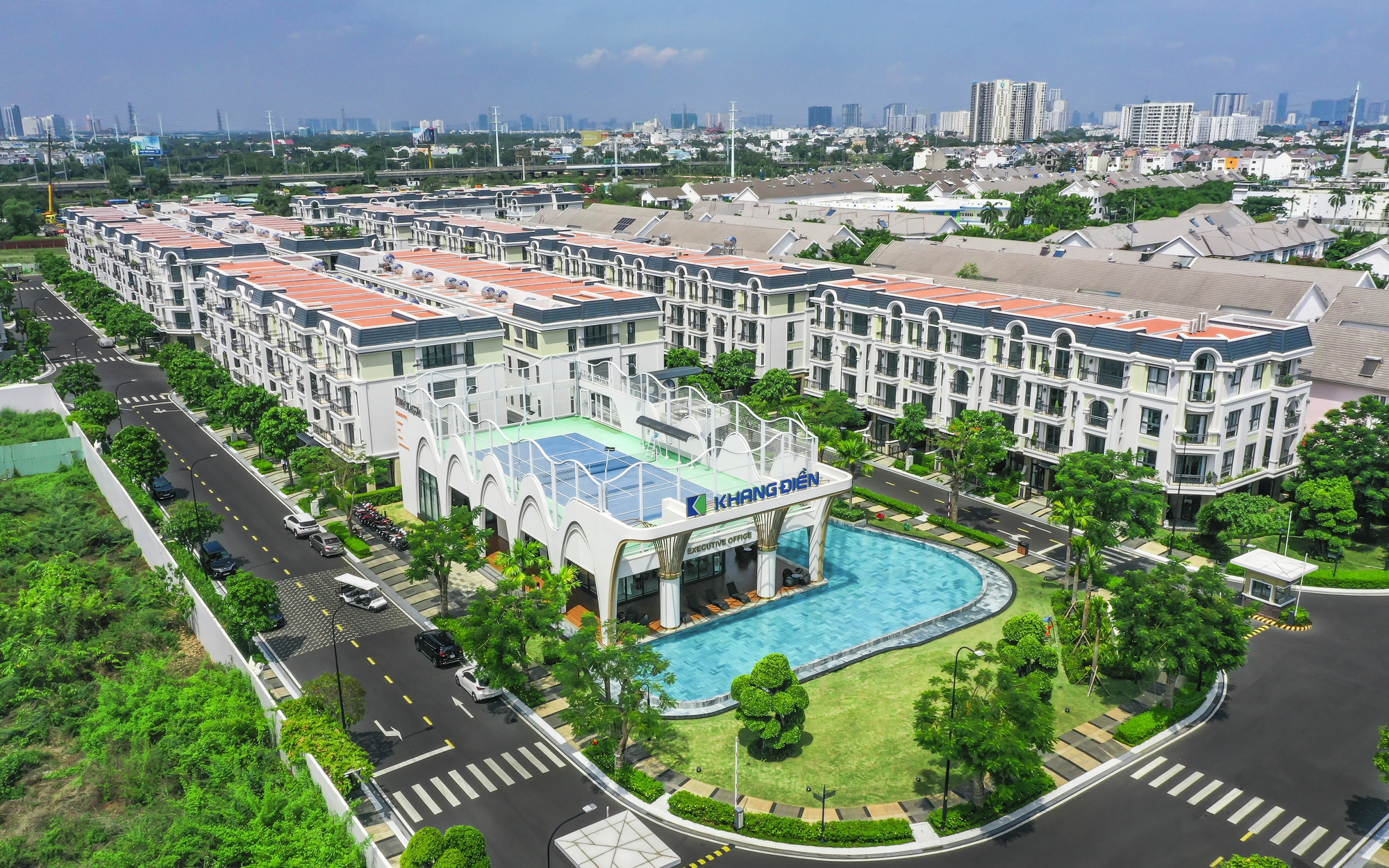 Cổ phiếu bất động sản xuống đáy nhiều tháng, một quỹ đầu tư lớn ồ ạt mua vào