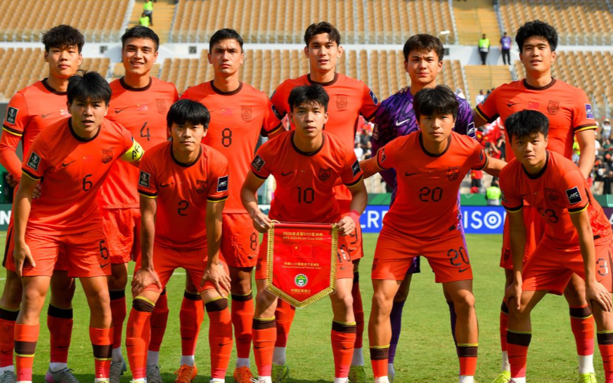 Hai th&aacute;i cực ở trận b&aacute;n kết của U23 Việt Nam - Ảnh 2.
