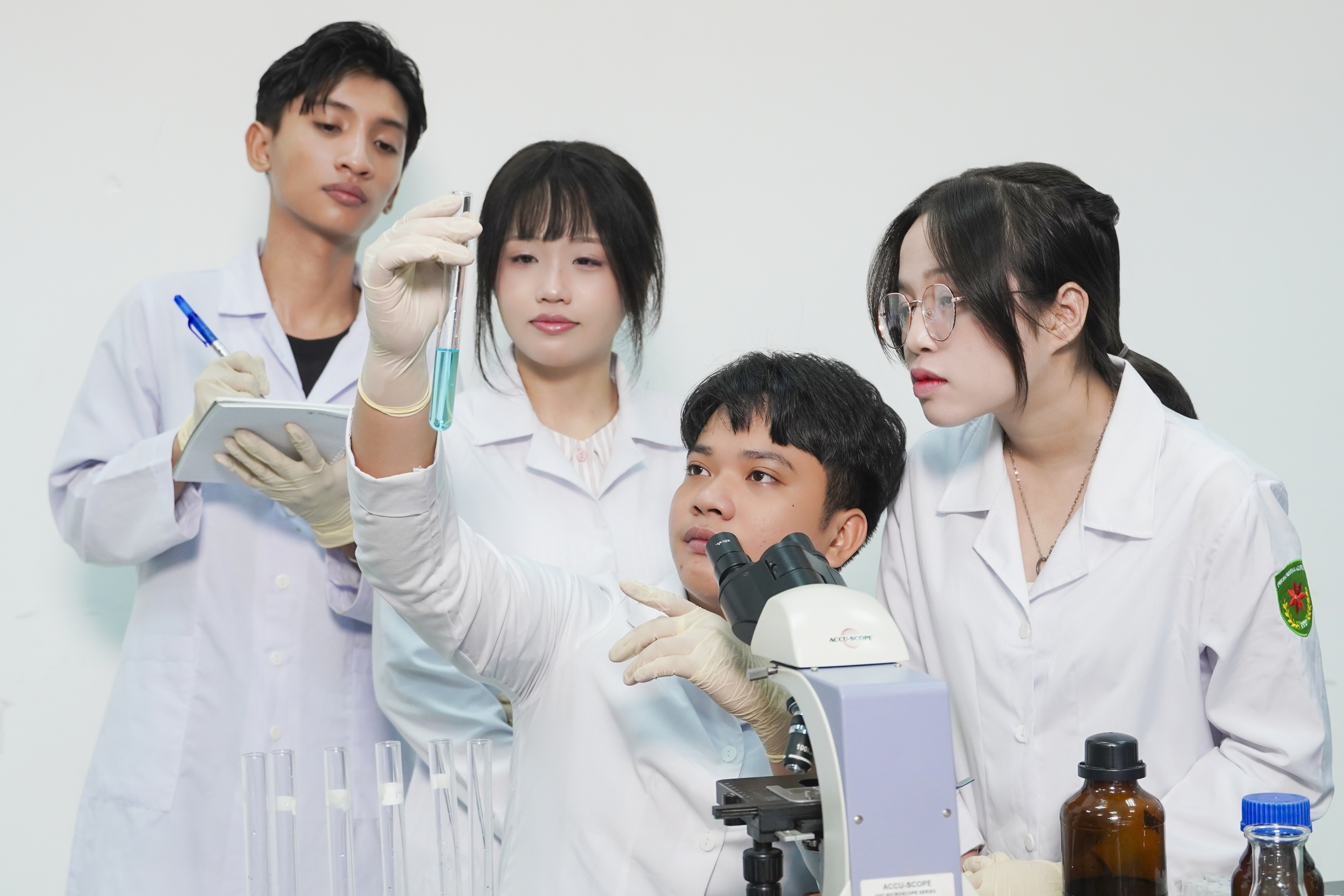 Trường ĐH T&acirc;n Tạo khẳng định vị thế nghi&ecirc;n cứu vươn tầm quốc tế - Ảnh 1.