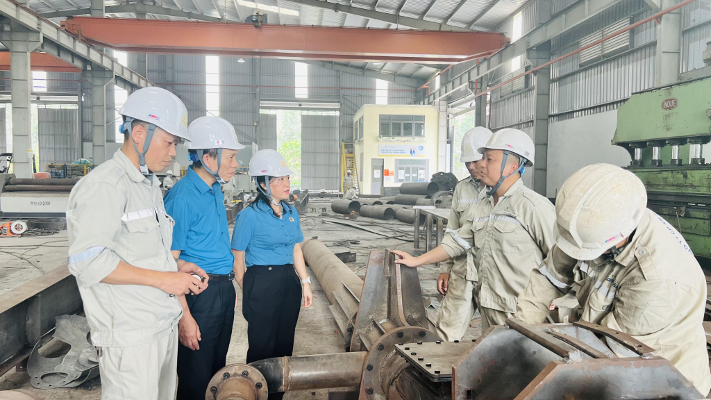 Mức thưởng Tết Nguy&ecirc;n đ&aacute;n 2026 cho NLĐ ở Quảng Ninh dự kiến tăng cao - Ảnh 1.