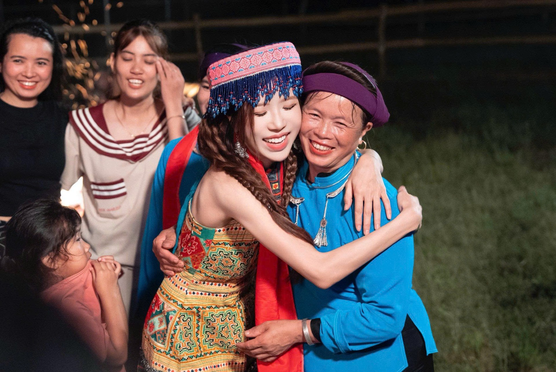 Hạng mục Ca kh&uacute;c, MV được y&ecirc;u th&iacute;ch nhất: Cơ hội ngang nhau - Ảnh 2.