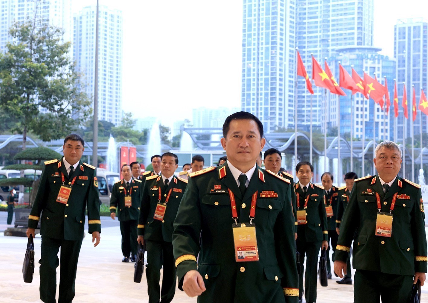 Phiên thảo luận tại hội trường về các văn kiện Đại hội - Ảnh 6.