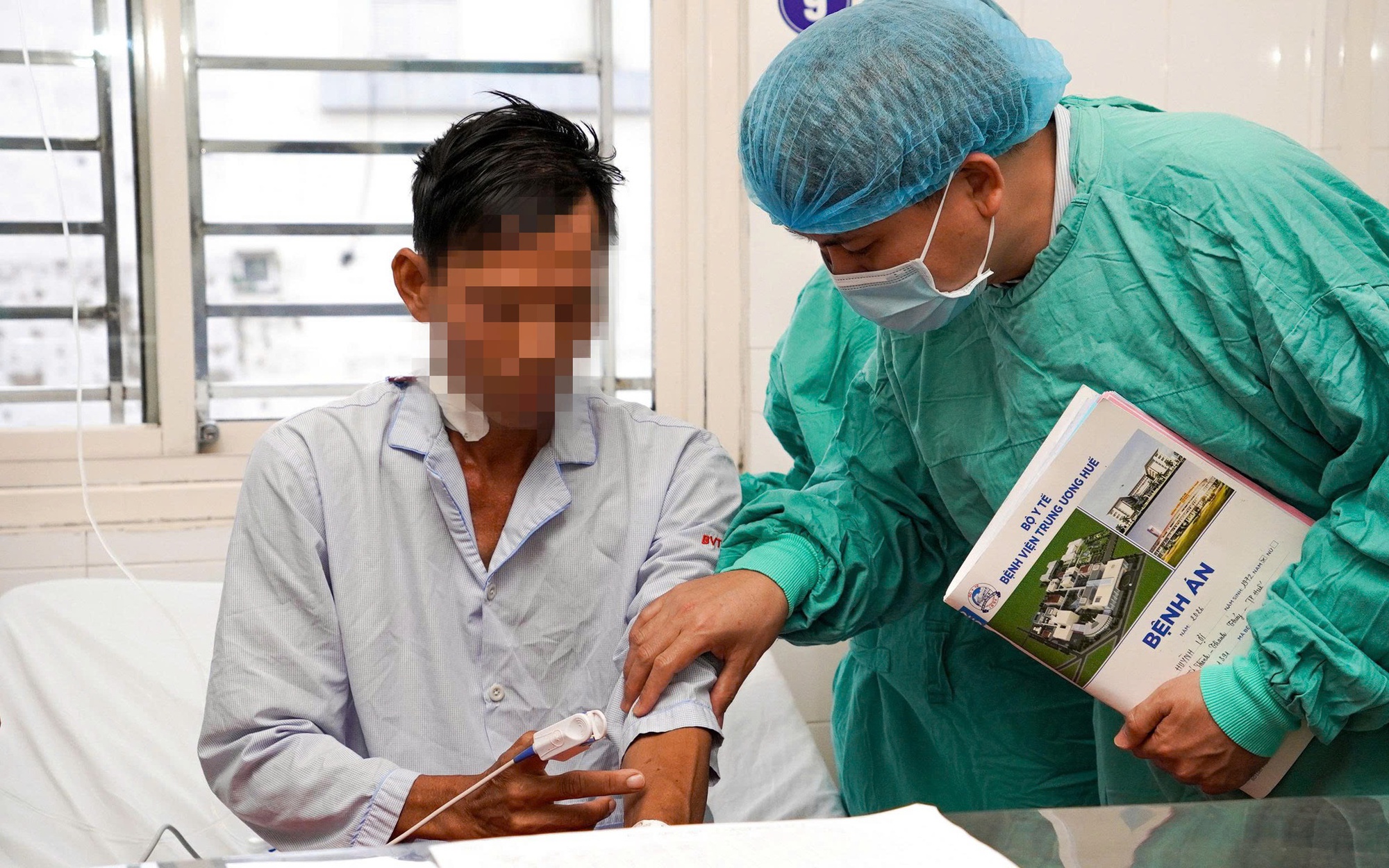 Kỳ tích y học tại Huế: Ca mổ chỉ 2 nơi trên thế giới làm được