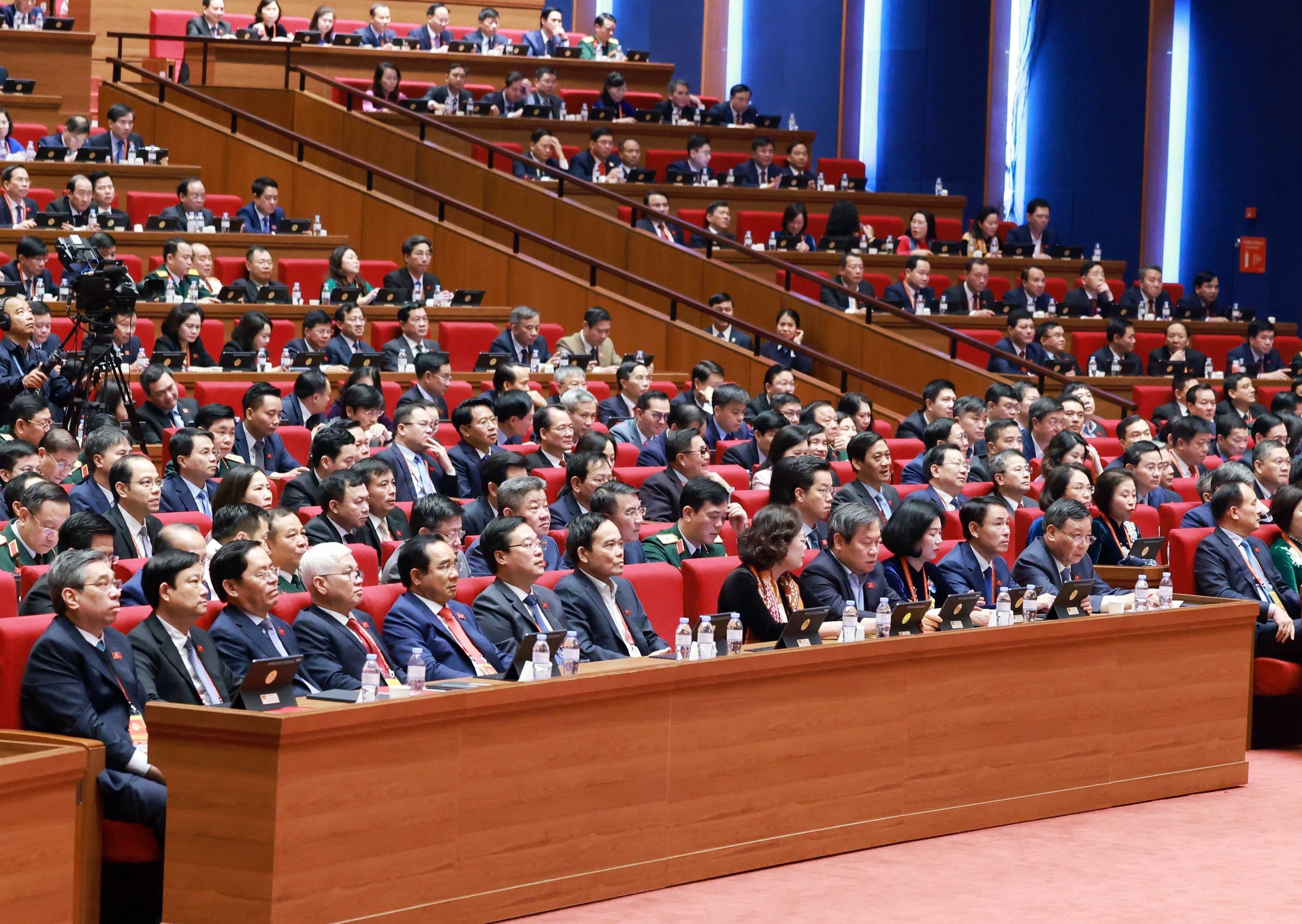 30 tham luận của l&atilde;nh đạo Ch&iacute;nh phủ, địa phương thảo luận về c&aacute;c văn kiện Đại hội XIV của Đảng - Ảnh 4.