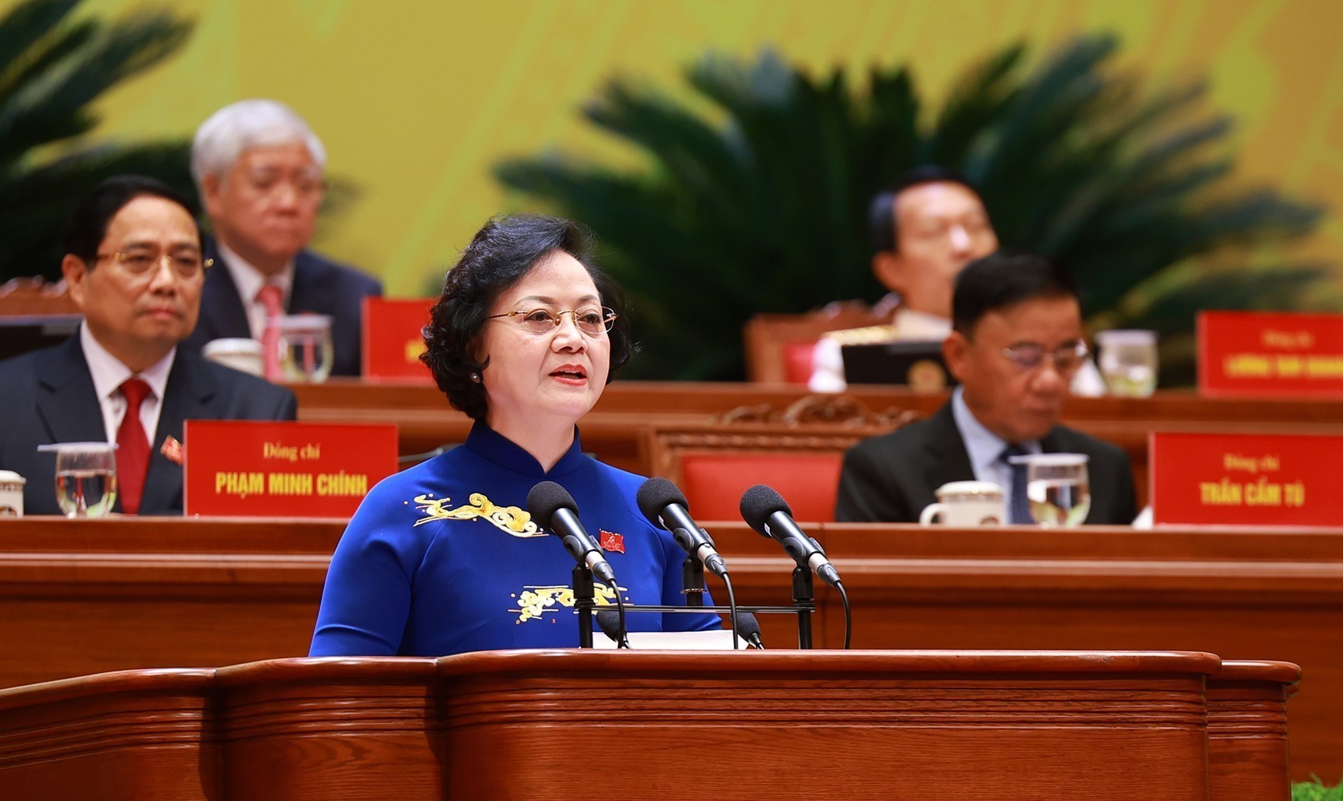 30 tham luận của l&atilde;nh đạo Ch&iacute;nh phủ, địa phương thảo luận về c&aacute;c văn kiện Đại hội XIV của Đảng - Ảnh 7.