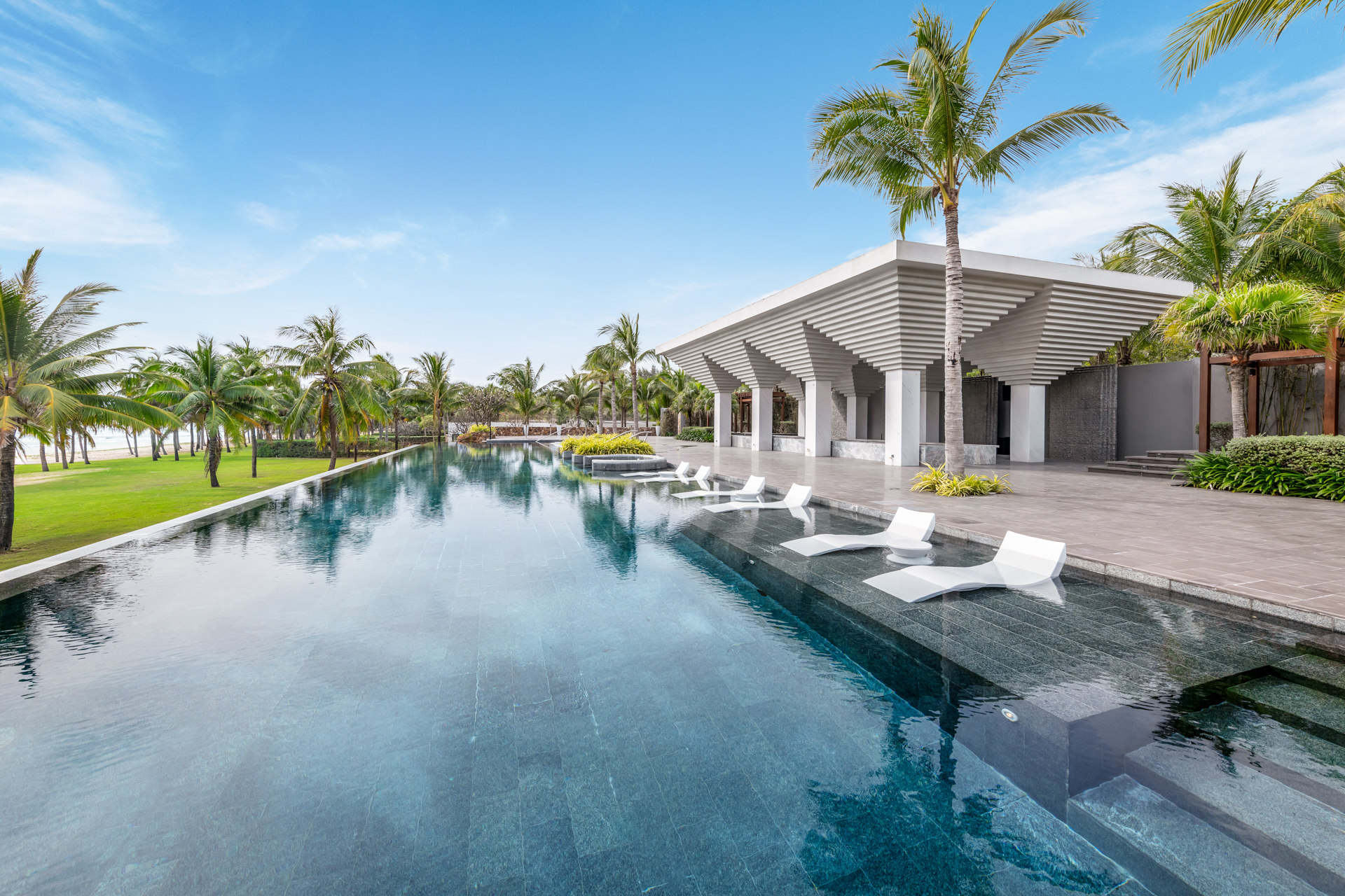 JW Marriott Cam Ranh Bay Resort & Spa đạt giải "Dự &aacute;n nghỉ dưỡng quốc tế xuất sắc nhất" - Ảnh 4.