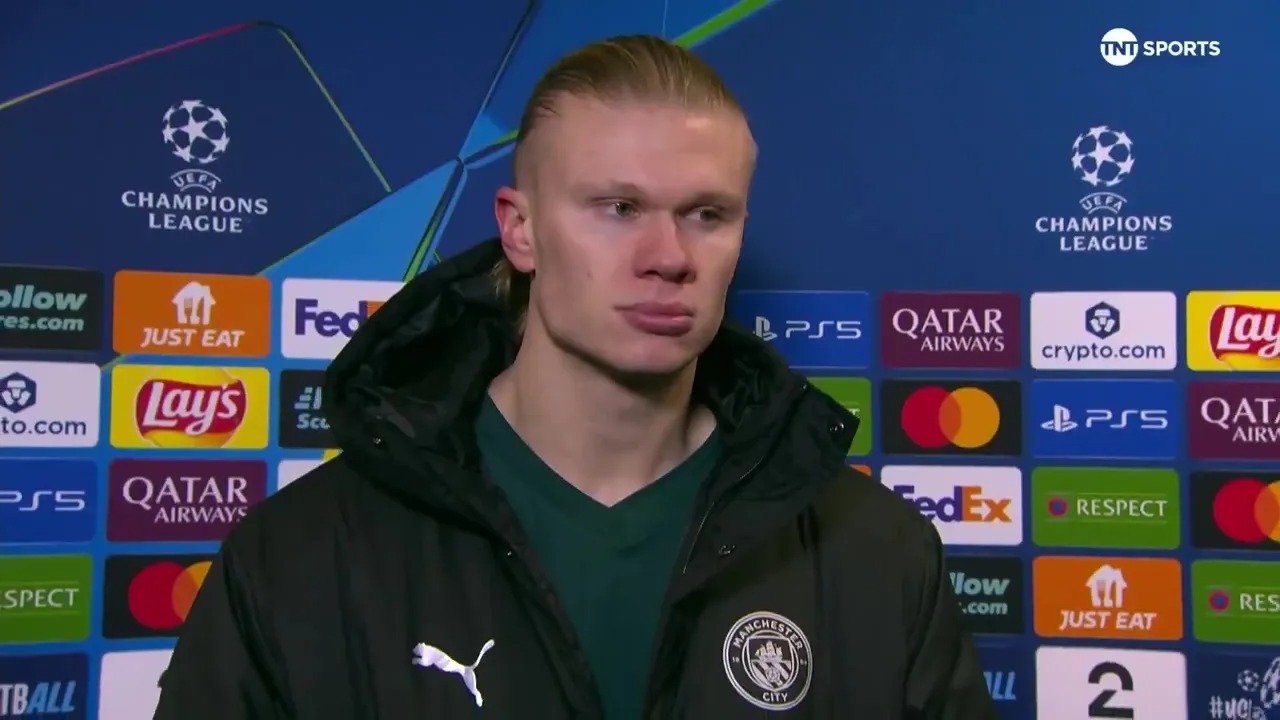 Man City thua thảm &ldquo;đội b&oacute;ng nhỏ&rdquo;, Haaland kh&ocirc;ng d&aacute;m &ldquo;ngước mặt nh&igrave;n thẳng&rdquo; - Ảnh 1.