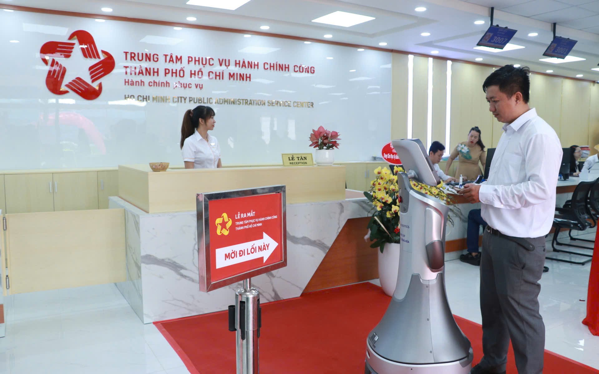 TPHCM yêu cầu tăng cường nhân sự cho Trung tâm Phục vụ hành chính công