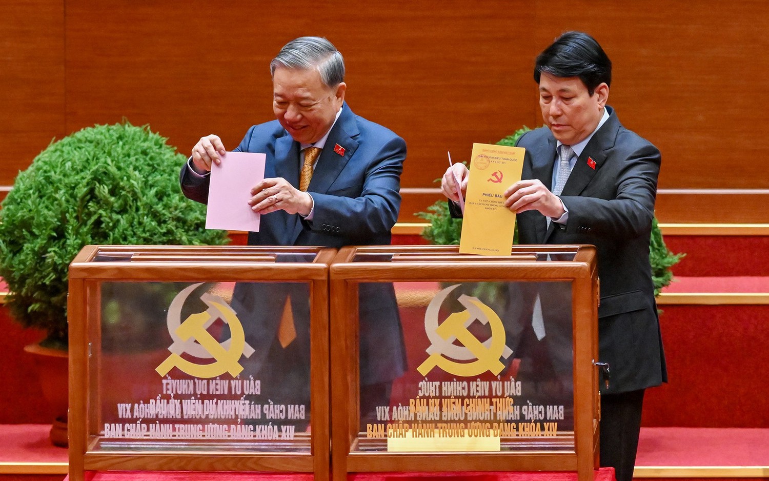 Đại hội XIV thông qua danh sách trúng cử Ban Chấp hành Trung ương Đảng khóa XIV