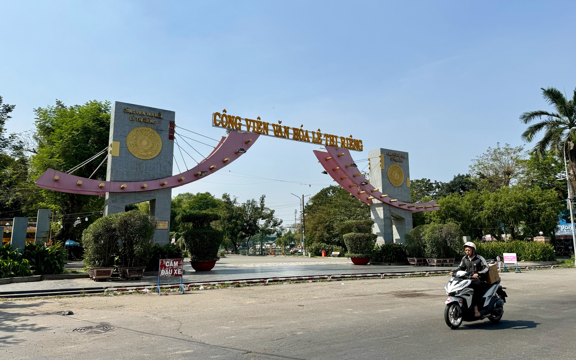 Đã thấy xuân về qua nhiều sự kiện
