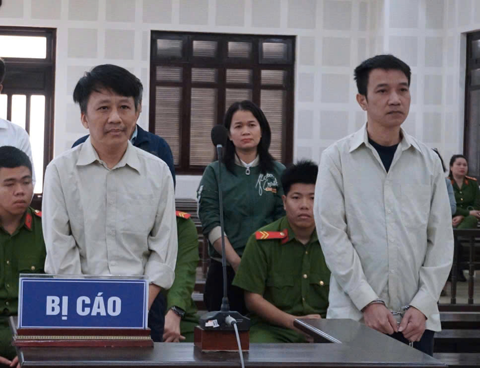 Lập hồ sơ khống v&agrave; th&ocirc;ng đồng n&acirc;ng gi&aacute; mỏ c&aacute;t tại Đ&agrave; Nẵng - Ảnh 1.