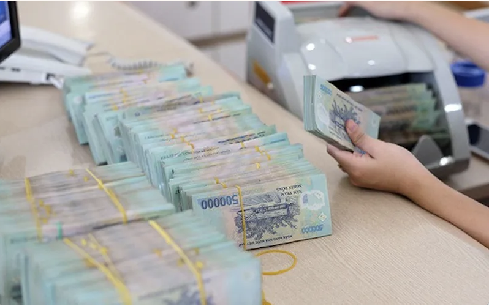 Tín dụng dự kiến tăng 15% năm 2026, Ngân hàng Nhà nước giữ vai trò "bộ điều tiết linh hoạt"