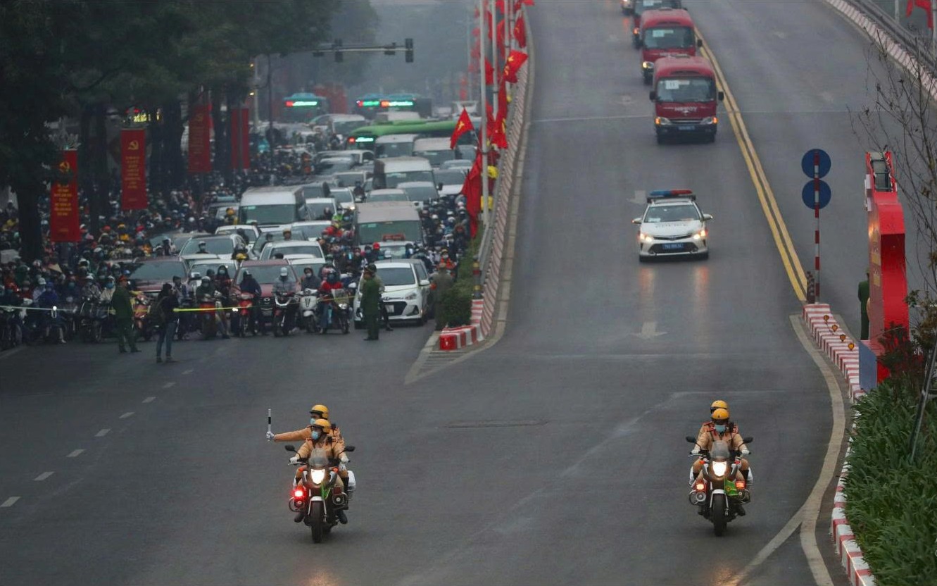 "Làn sóng xanh" giao thông