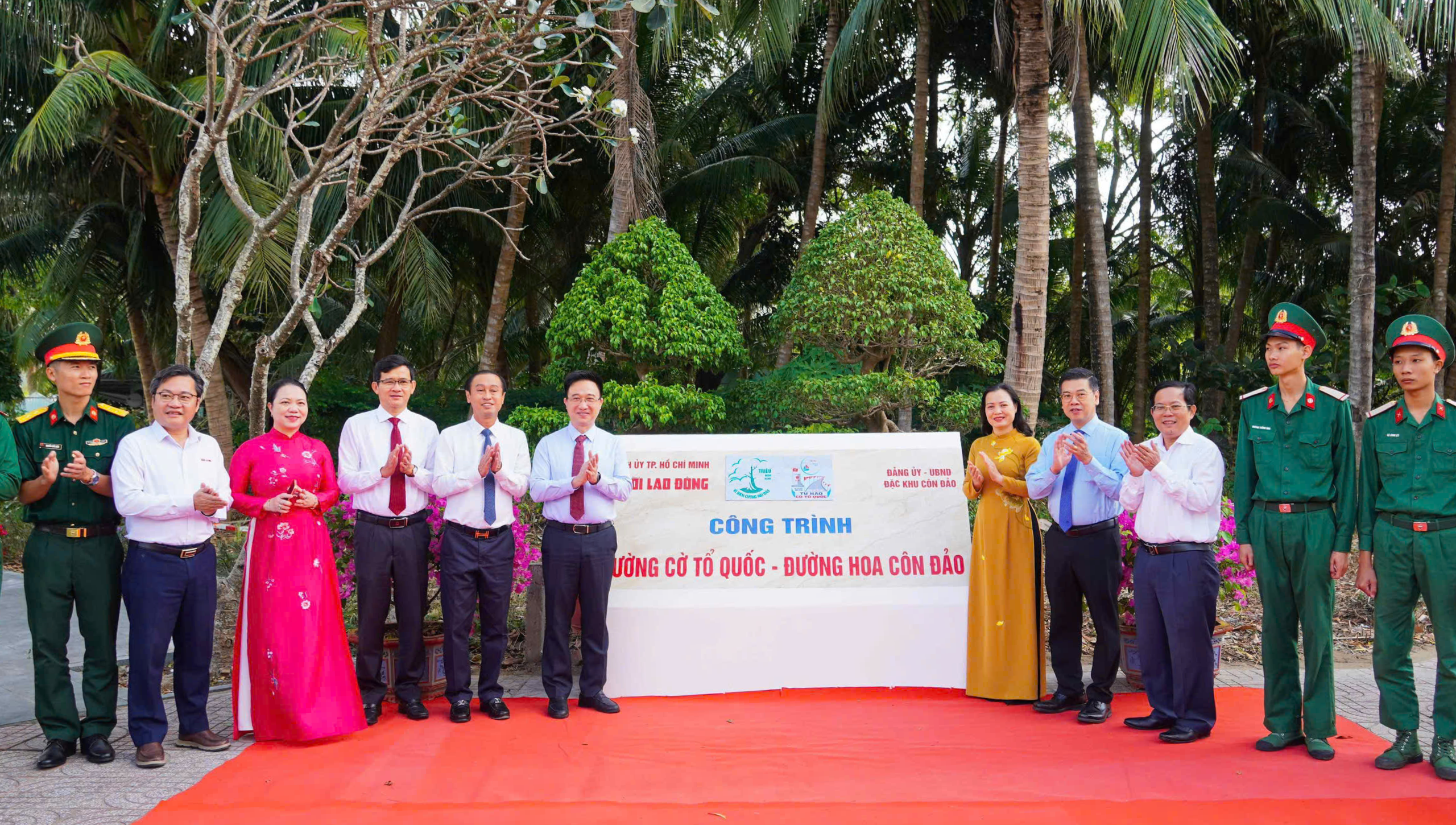 Điểm nhấn kinh tế v&agrave; văn h&oacute;a tr&ecirc;n Đường cờ Tổ quốc - Đường hoa C&ocirc;n Đảo - Ảnh 1.