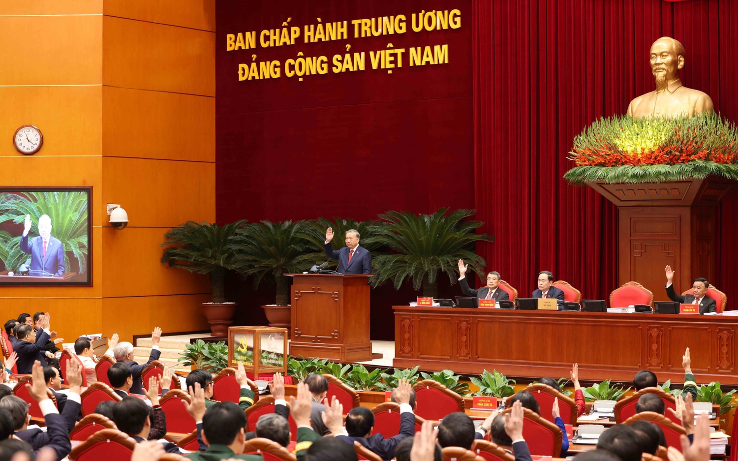 Phân công Ủy viên Bộ Chính trị Trần Cẩm Tú giữ chức Thường trực Ban Bí thư khóa XIV