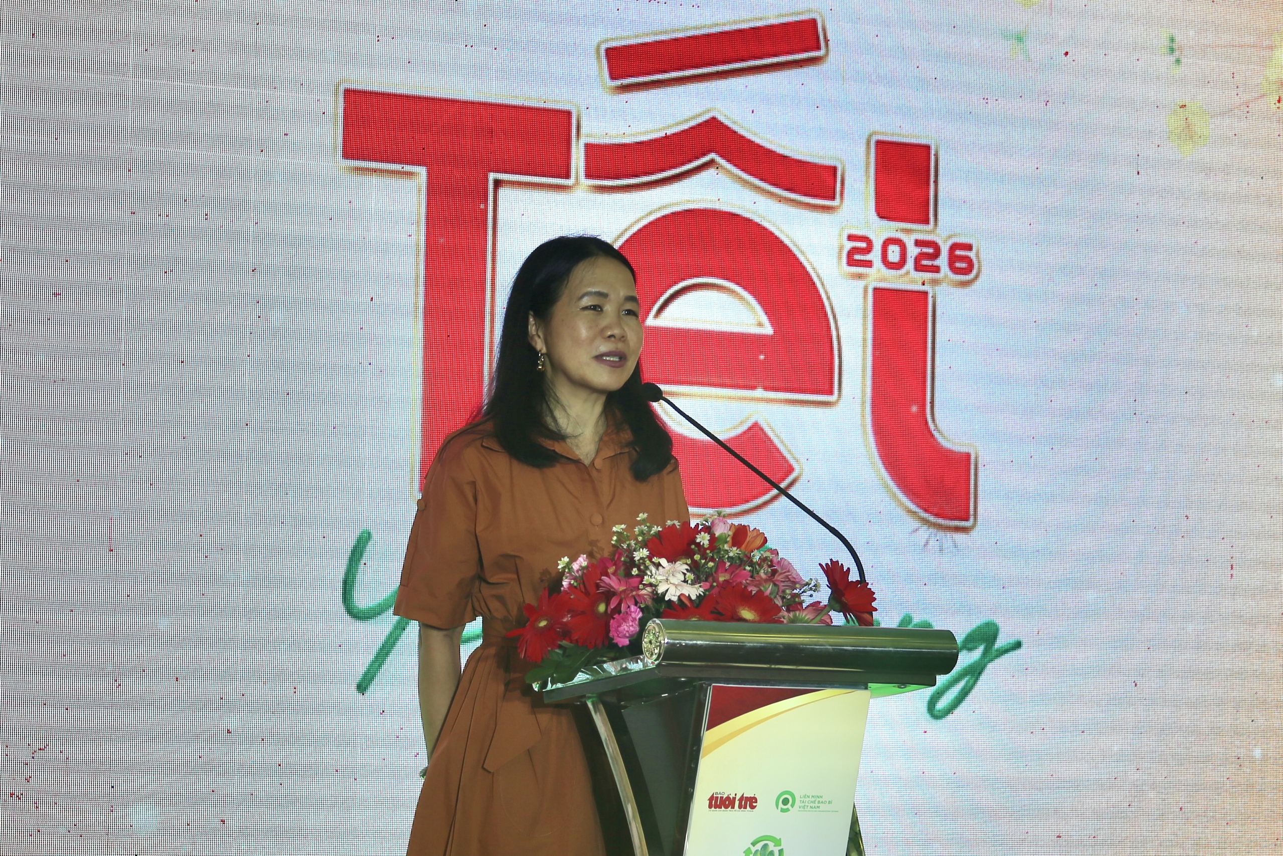 Tết Y&ecirc;u Thương: Tri &acirc;n người thu gom r&aacute;c d&acirc;n lập - Ảnh 3.