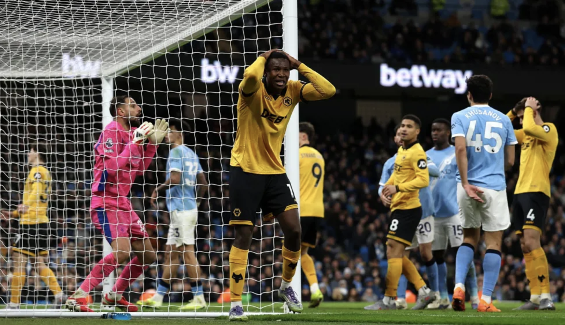 Tân binh Semenyo tỏa sáng, Man City trở lại đường đua Ngoại hạng - Ảnh 4.