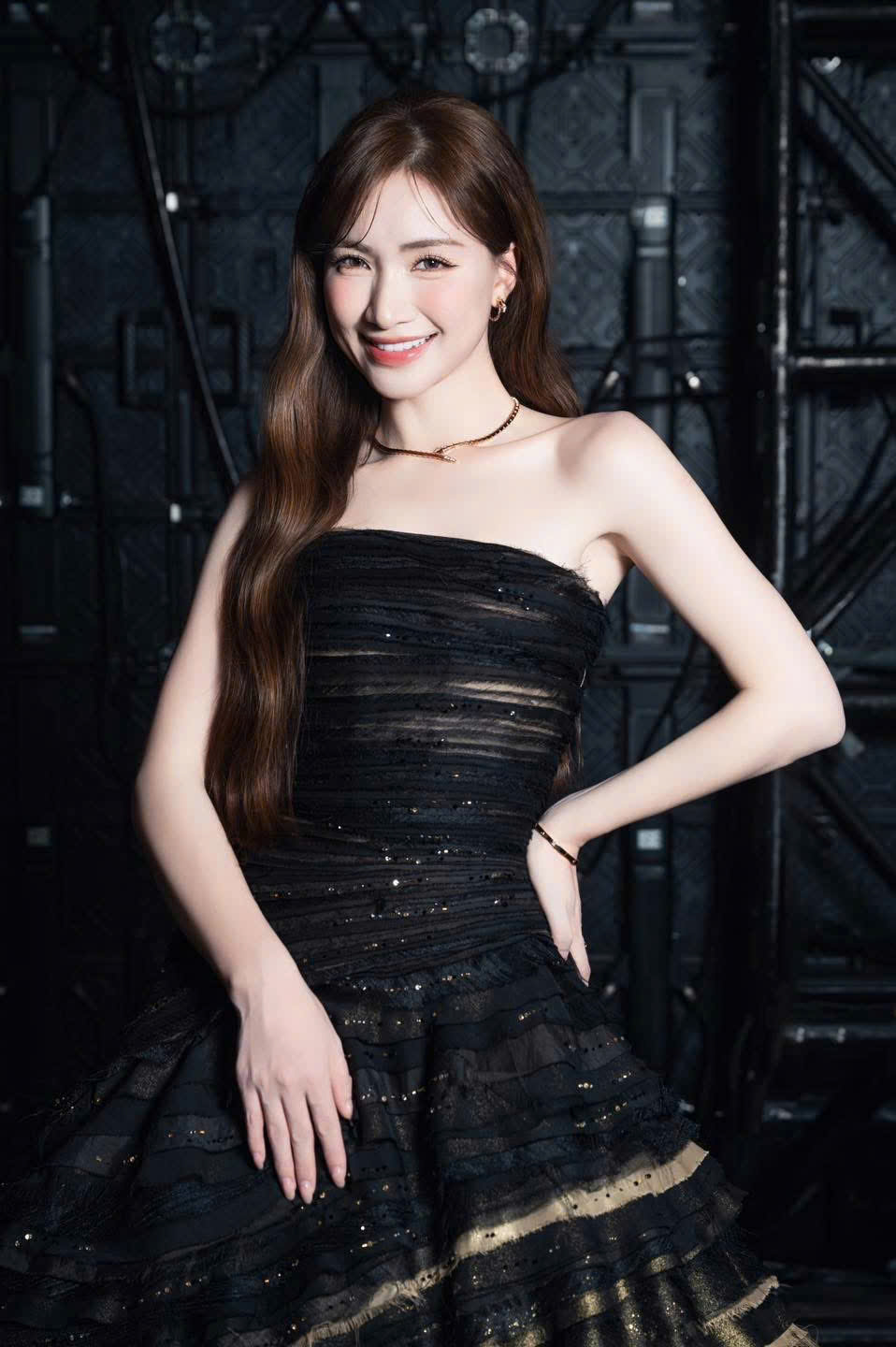 Tiết lộ lý do Hòa Minzy như 'ngồi trên đống lửa', chấp nhận bù lỗ làm Concert - Ảnh 4.