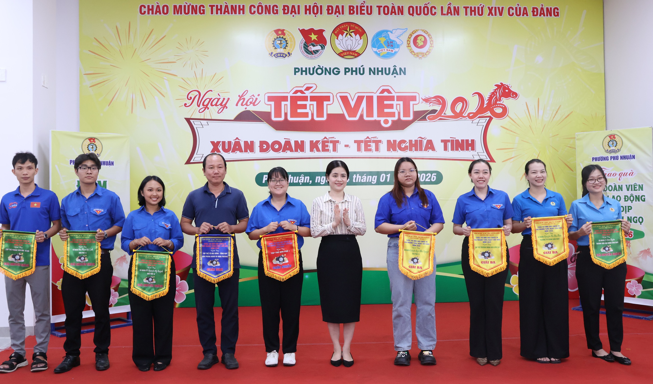 Tết nghĩa tình giữa phố thị: Ngày hội Tết Việt ở phường Phú Nhuận, TPHCM - Ảnh 11.