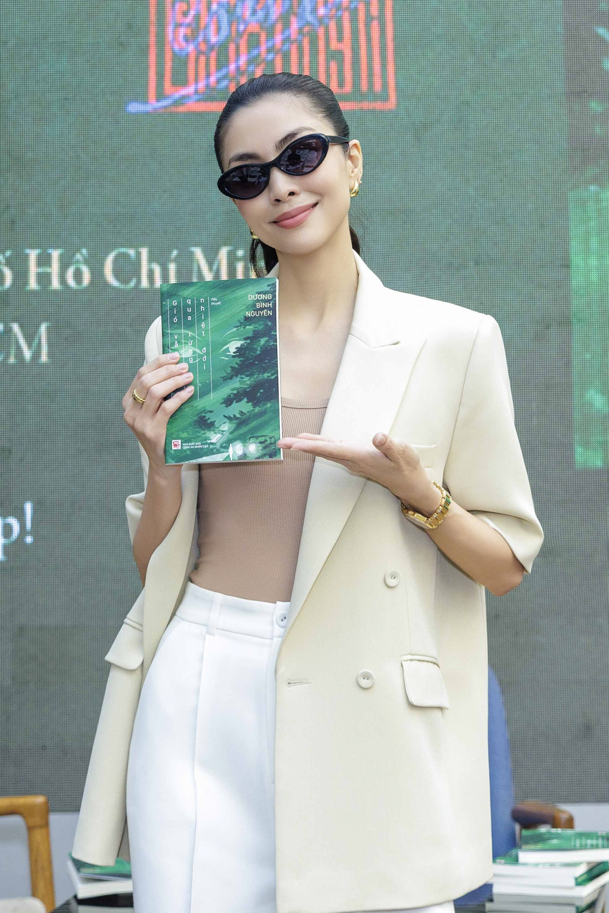 NSND Mỹ Uy&ecirc;n, Tăng Thanh H&agrave;, Trần Bảo Sơn... c&ugrave;ng xuất hiện  - Ảnh 1.