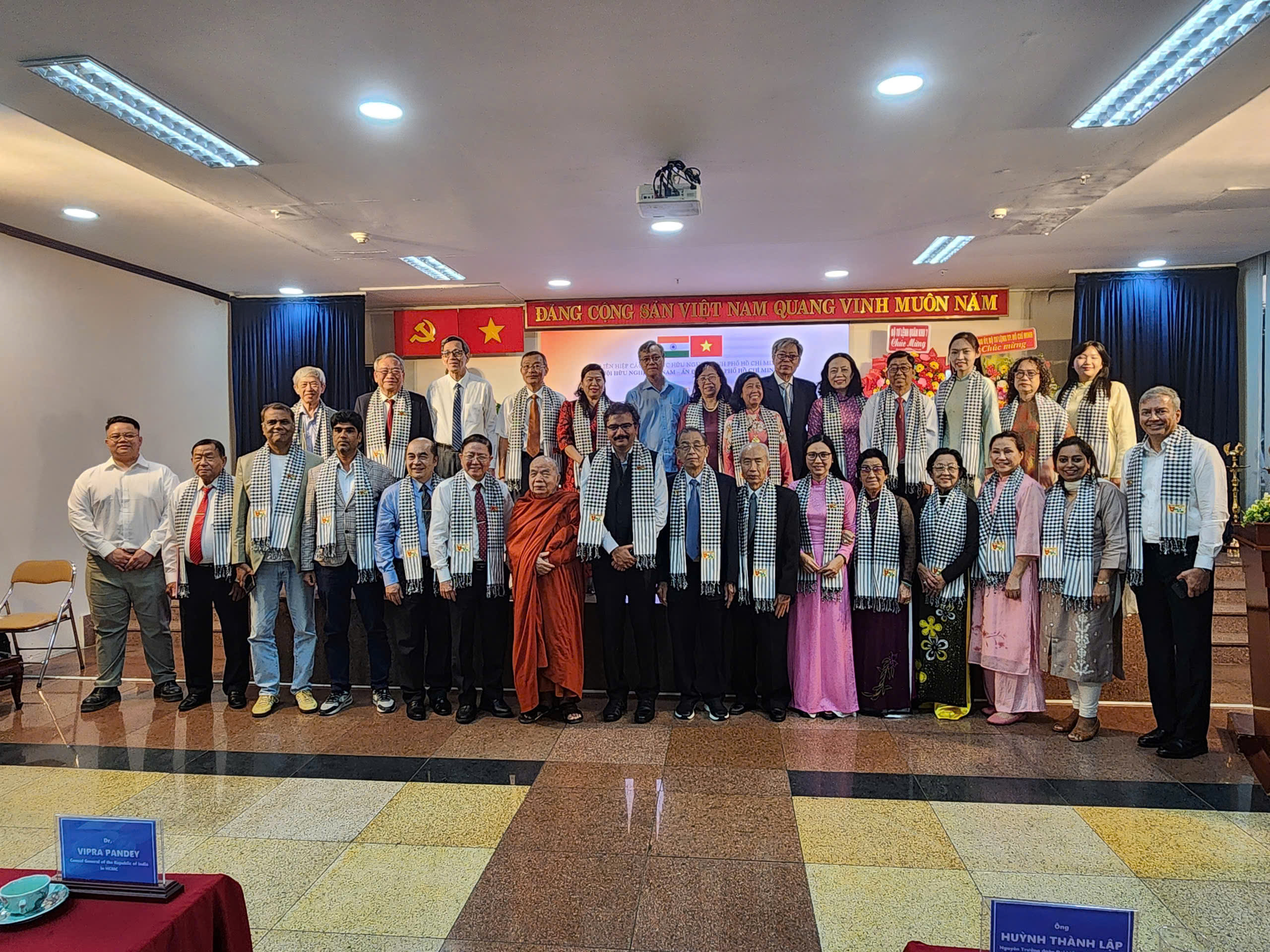 TP HCM kỷ niệm 77 năm Ngày Cộng hòa Ấn Độ: Thắt chặt tình hữu nghị Việt - Ấn - Ảnh 4.