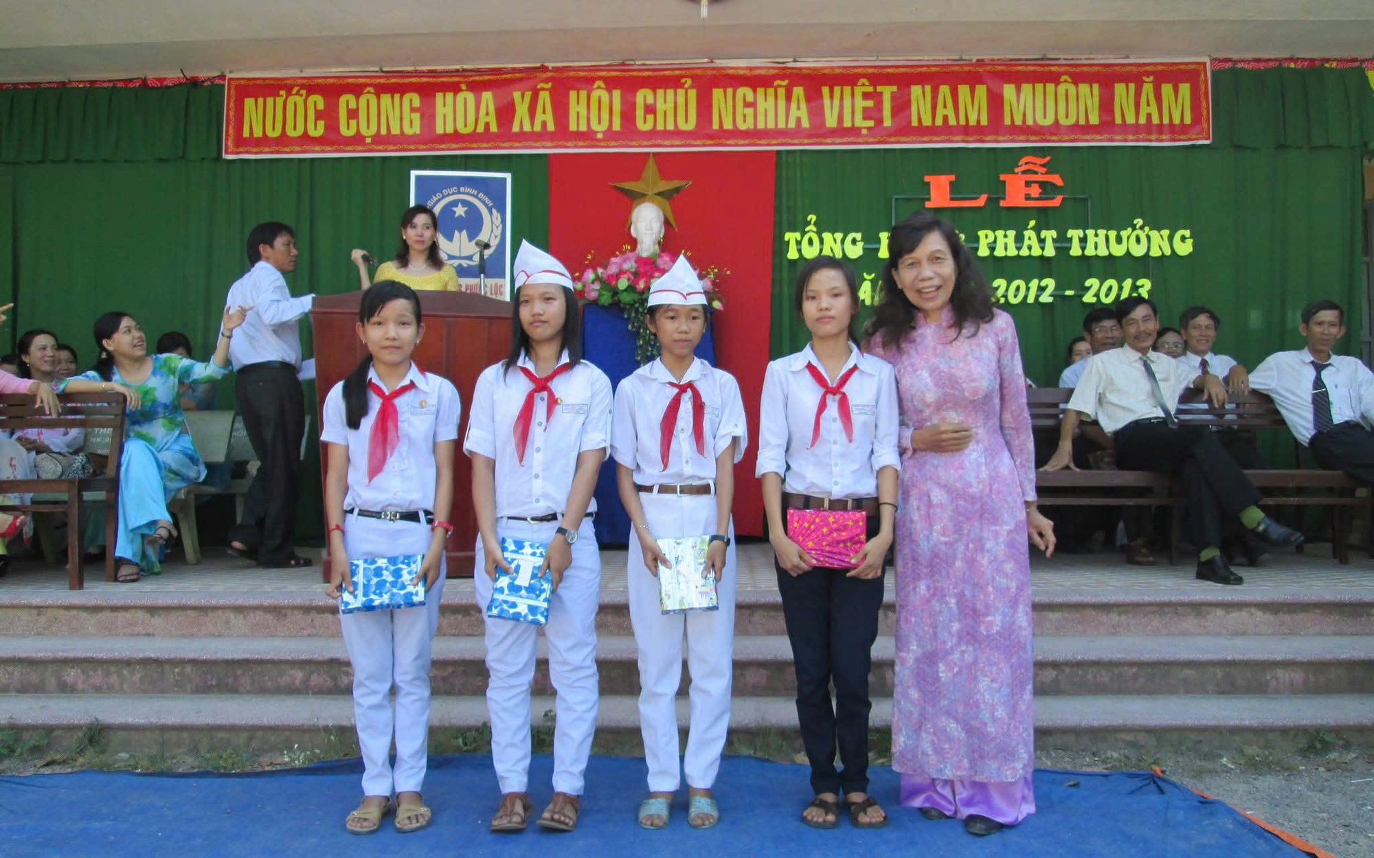 Người thầy kính yêu: Kiên cường gieo tri thức và lòng nhân ái