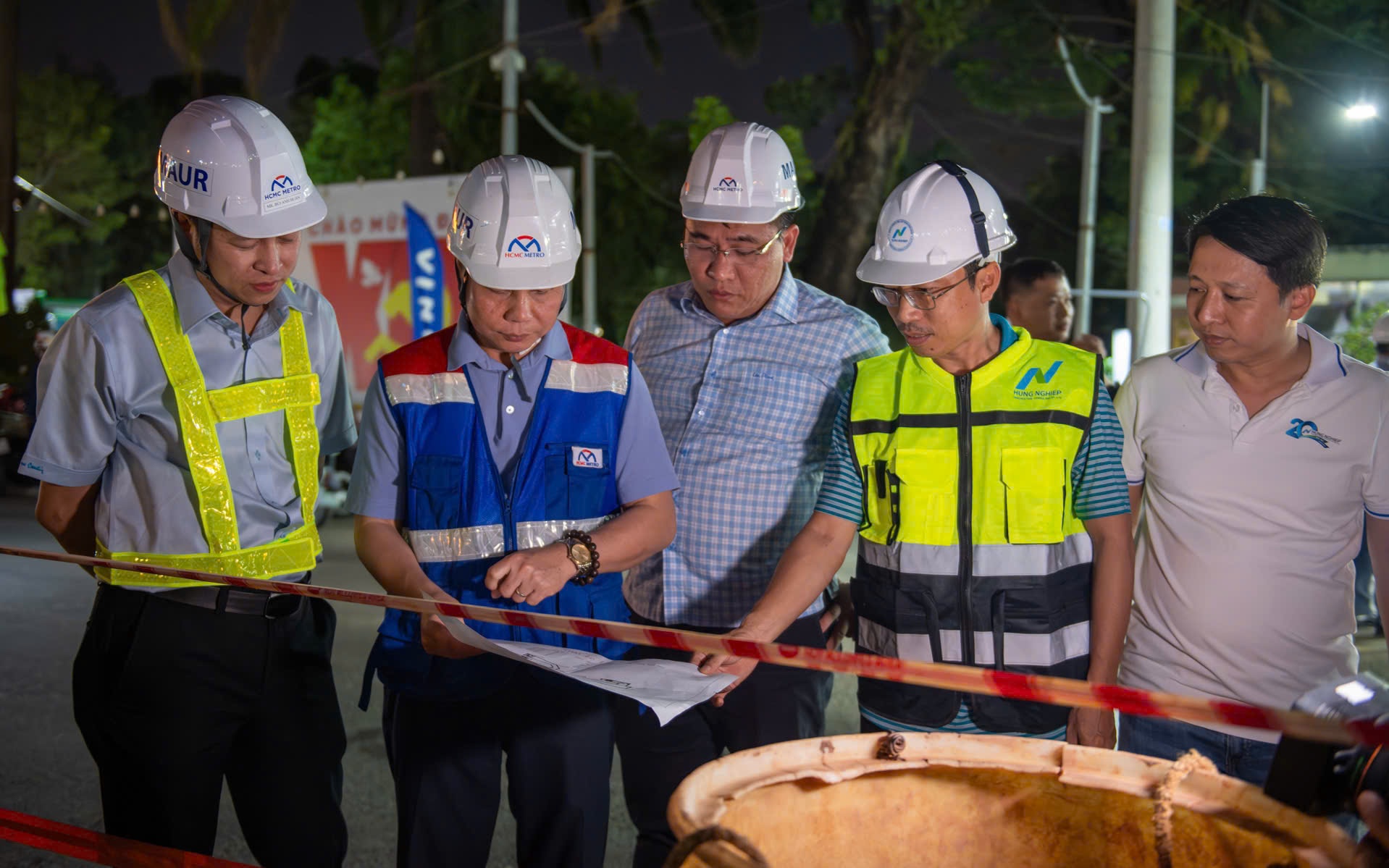 Thông tin nổi bật tại TPHCM ngày 25-1: Xuyên đêm với metro số 2; cúc mâm xôi có rẻ khi "giải cứu"?
