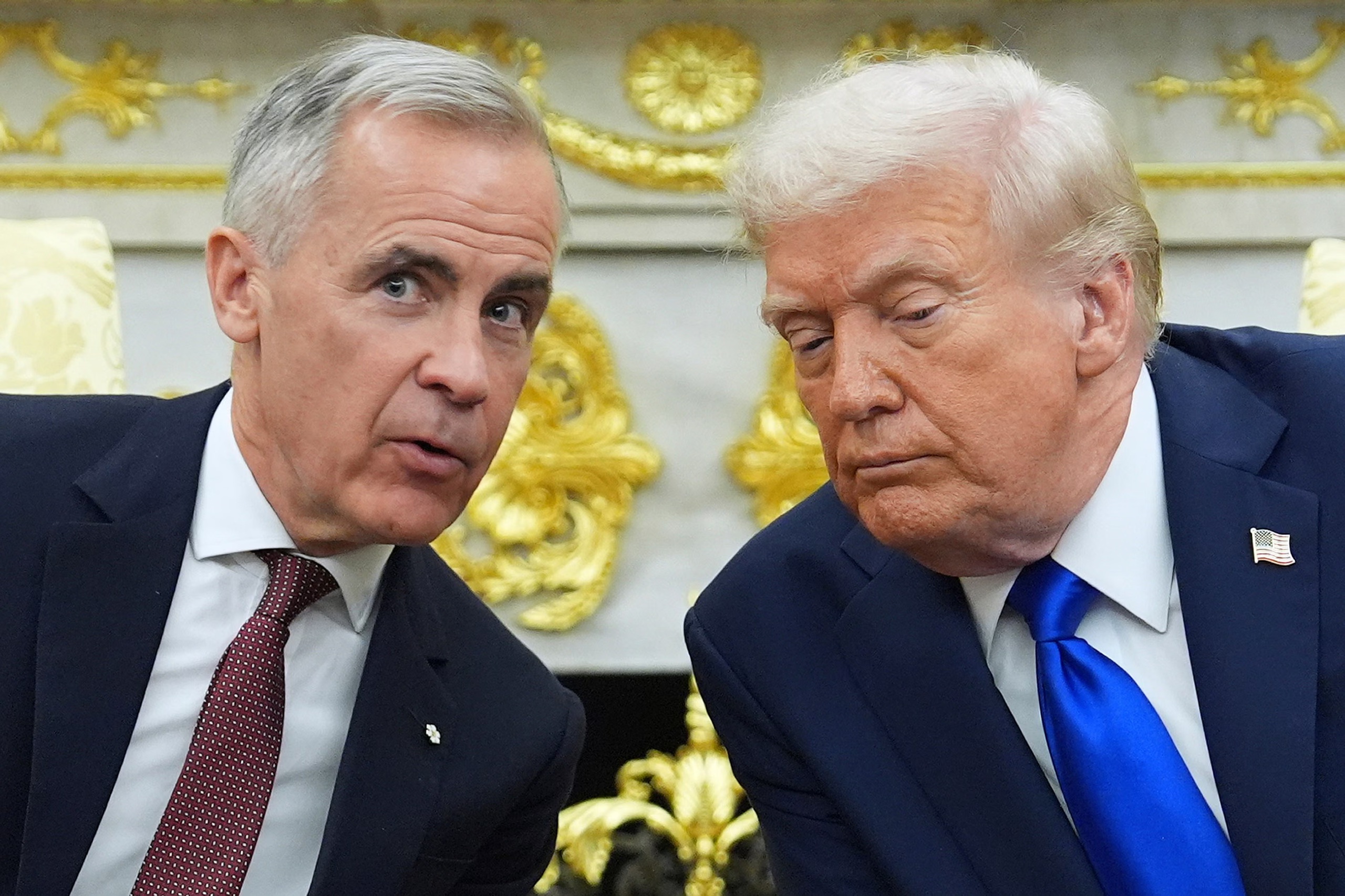 Ông Donald Trump dọa áp thuế 100% nếu Canada bắt tay với Trung Quốc - Ảnh 1.