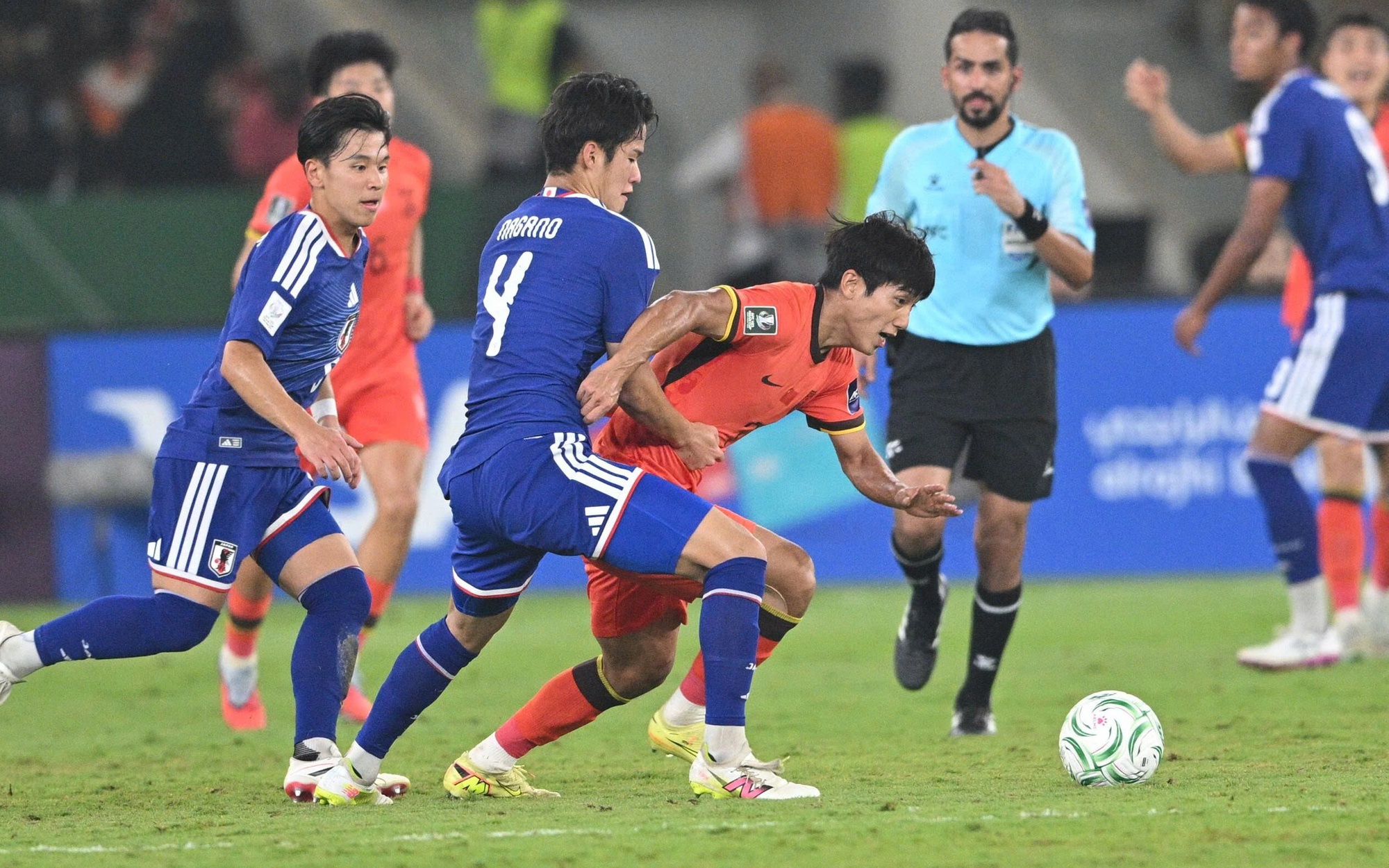 Nhật Bản: Từ "ngựa &ocirc;" đến ứng vi&ecirc;n v&ocirc; địch World Cup 2026 - Ảnh 2.