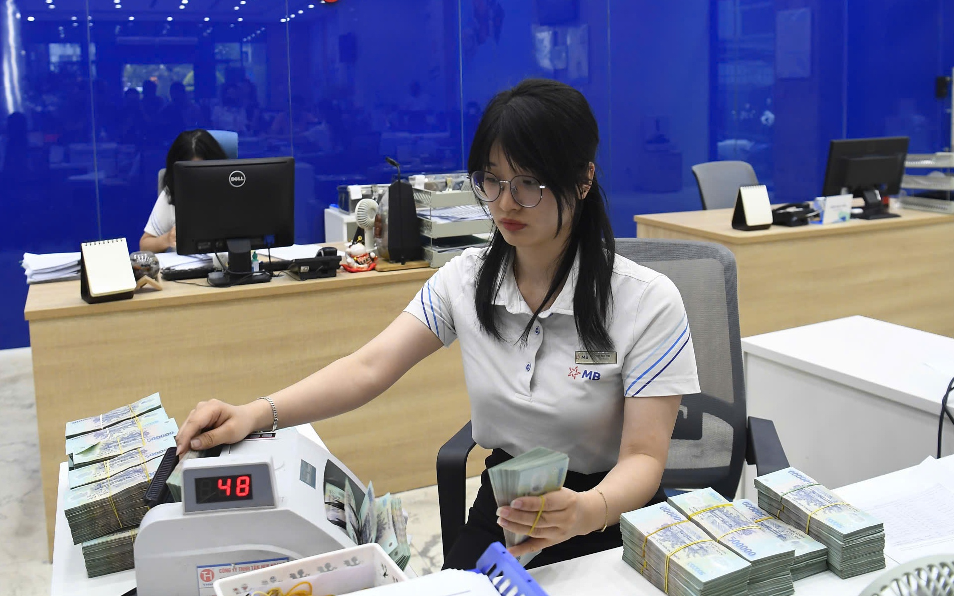 Nhiều ngân hàng công bố lợi nhuận tỉ đô