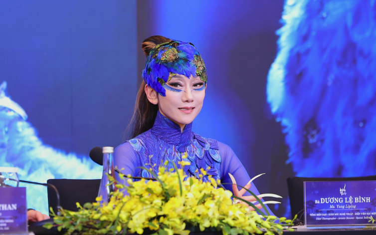 Nghệ sĩ Dương Lệ Bình lần đầu mang "Khổng tước" tới Hà Nội