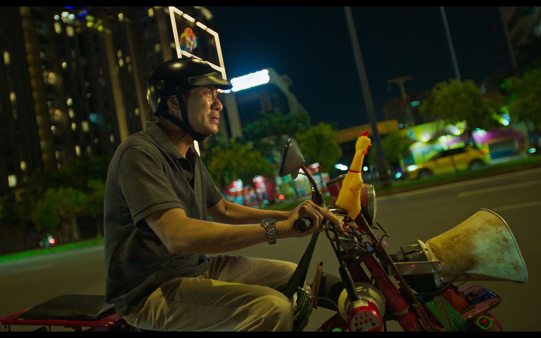 "Con kể ba nghe" đã thu về 48 tỉ đồng