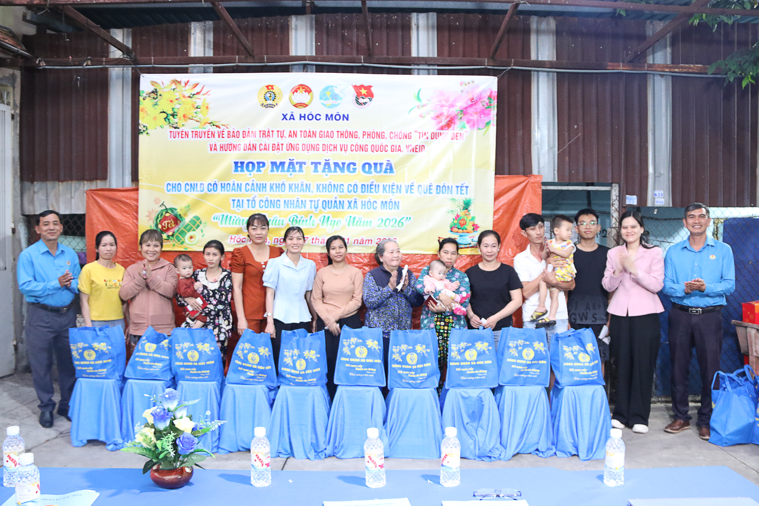 Vui Tết cùng công nhân ở trọ - Ảnh 2.