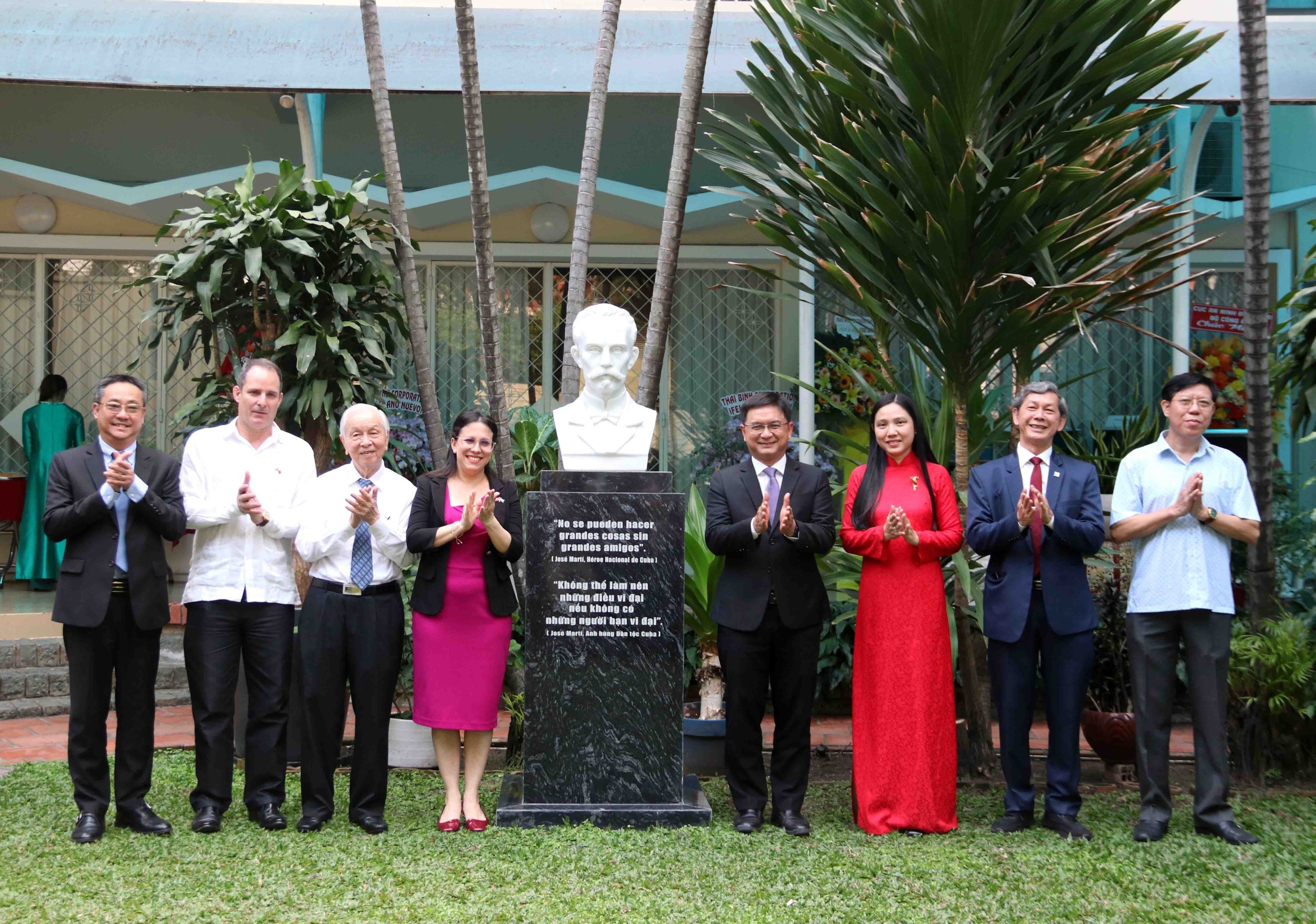 Khánh thành tượng Anh hùng dân tộc Cuba Jose Marti tại TP HCM - Ảnh 1.
