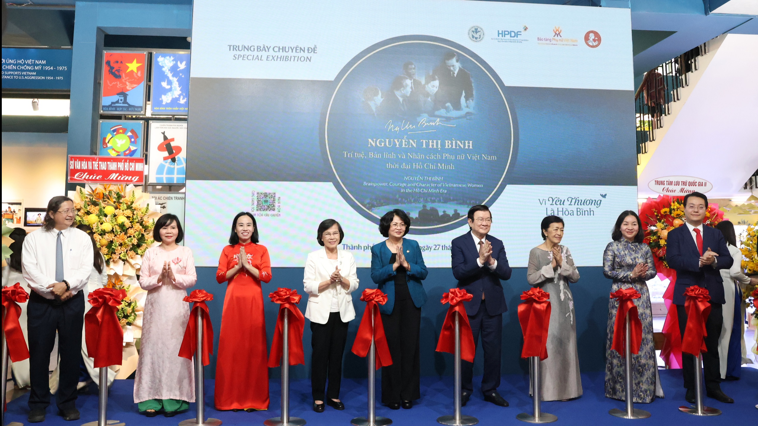 Dấu ấn ngọai giao của bà Nguyễn Thị Bình tại trưng bày chuyên đề TPHCM - Ảnh 1.