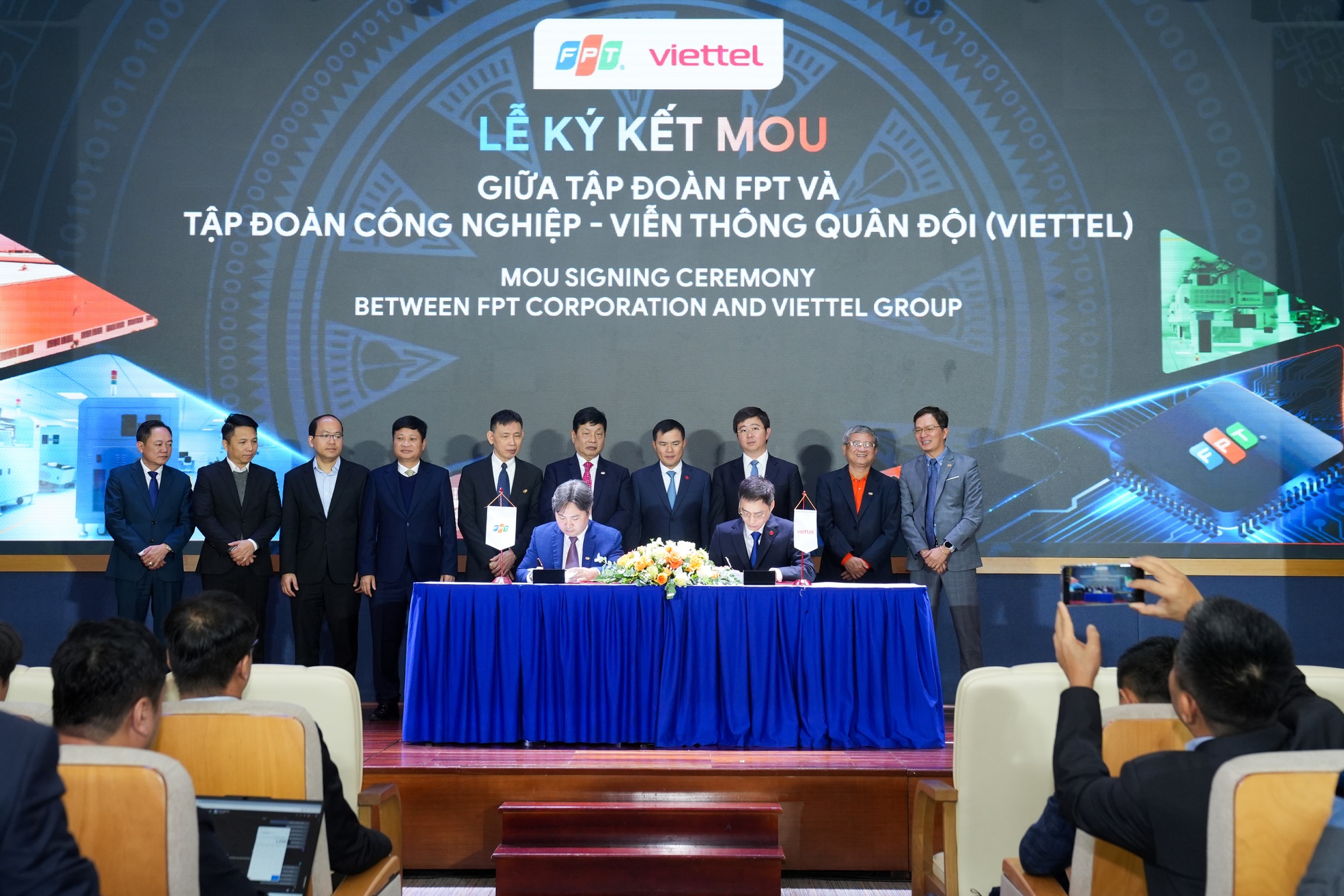 FPT th&agrave;nh lập nh&agrave; m&aacute;y kiểm thử, đ&oacute;ng g&oacute;i chip b&aacute;n dẫn đầu ti&ecirc;n tại Việt Nam - Ảnh 2.