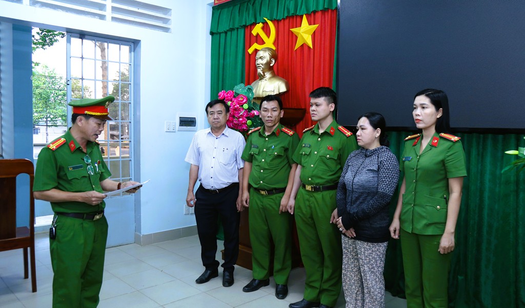 Đồng Nai: Bắt Lê Thị Bích Phượng vì mua heo bệnh dịch tả heo châu Phi - Ảnh 2.