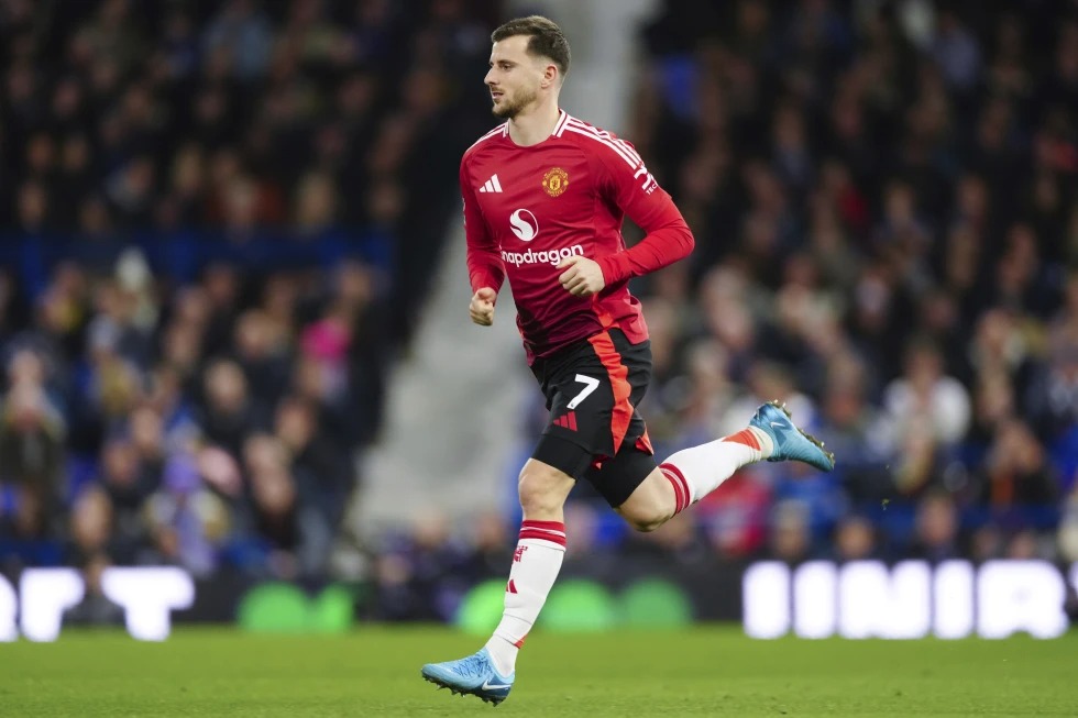 &ldquo;G&atilde;y g&aacute;nh&rdquo; đ&uacute;ng l&uacute;c thăng hoa, Man Utd sẽ l&agrave;m sao? - Ảnh 3.