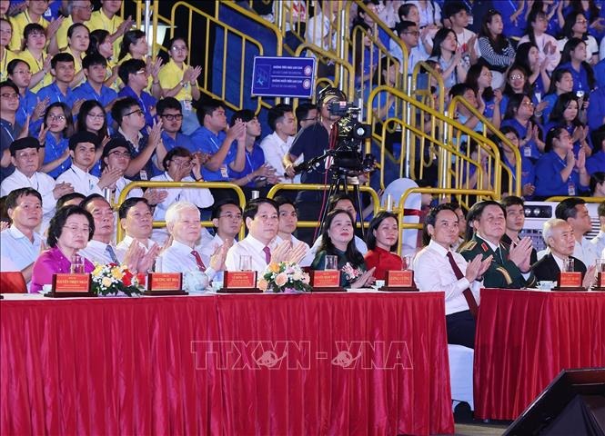 Tổng B&iacute; thư T&ocirc; L&acirc;m tham dự cầu truyền h&igrave;nh "Hai tay x&acirc;y dựng một sơn h&agrave;" - Ảnh 3.