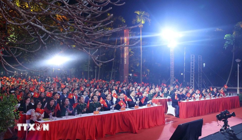 Tổng B&iacute; thư dự Chương tr&igrave;nh kỷ niệm 85 năm Ng&agrave;y B&aacute;c Hồ về nước, trực tiếp l&atilde;nh đạo C&aacute;ch mạng - Ảnh 5.