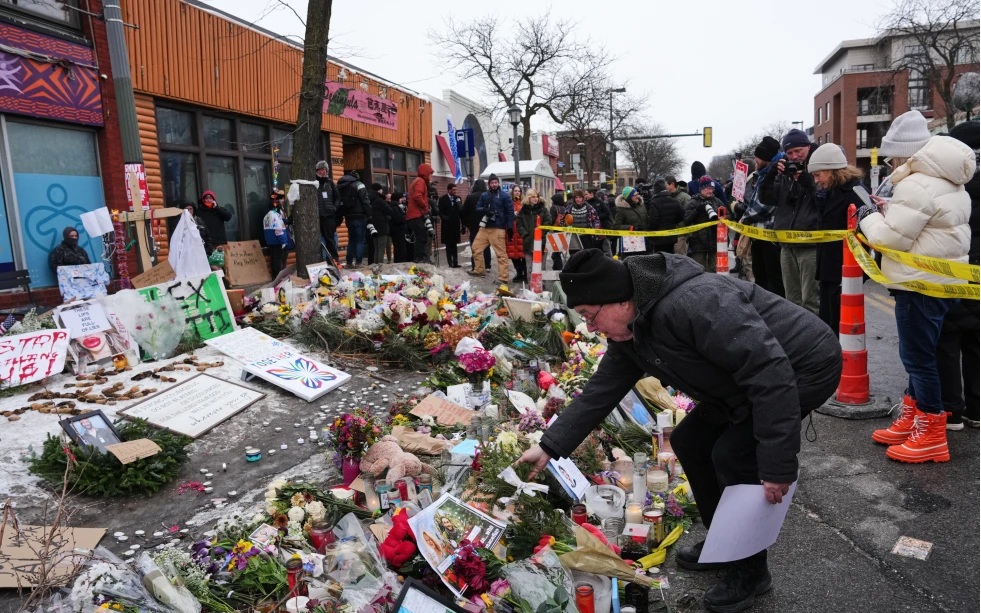 Ông Donald Trump nói "xuống thang một chút" ở Minneapolis