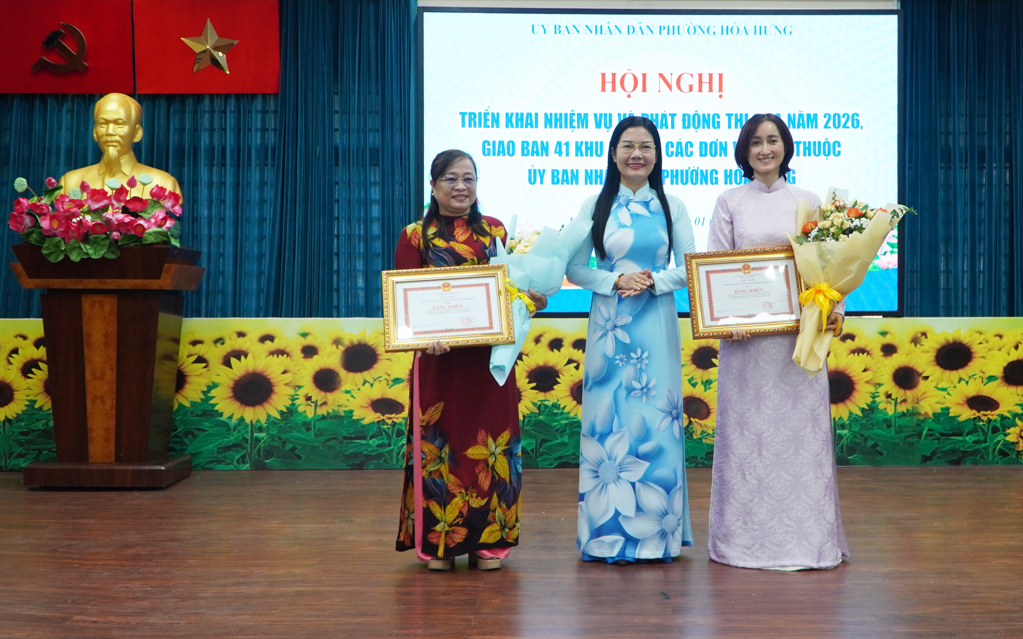 Ngày hội giúp phụ huynh chọn trường cho con tại phường Hòa Hưng, TPHCM - Ảnh 2.