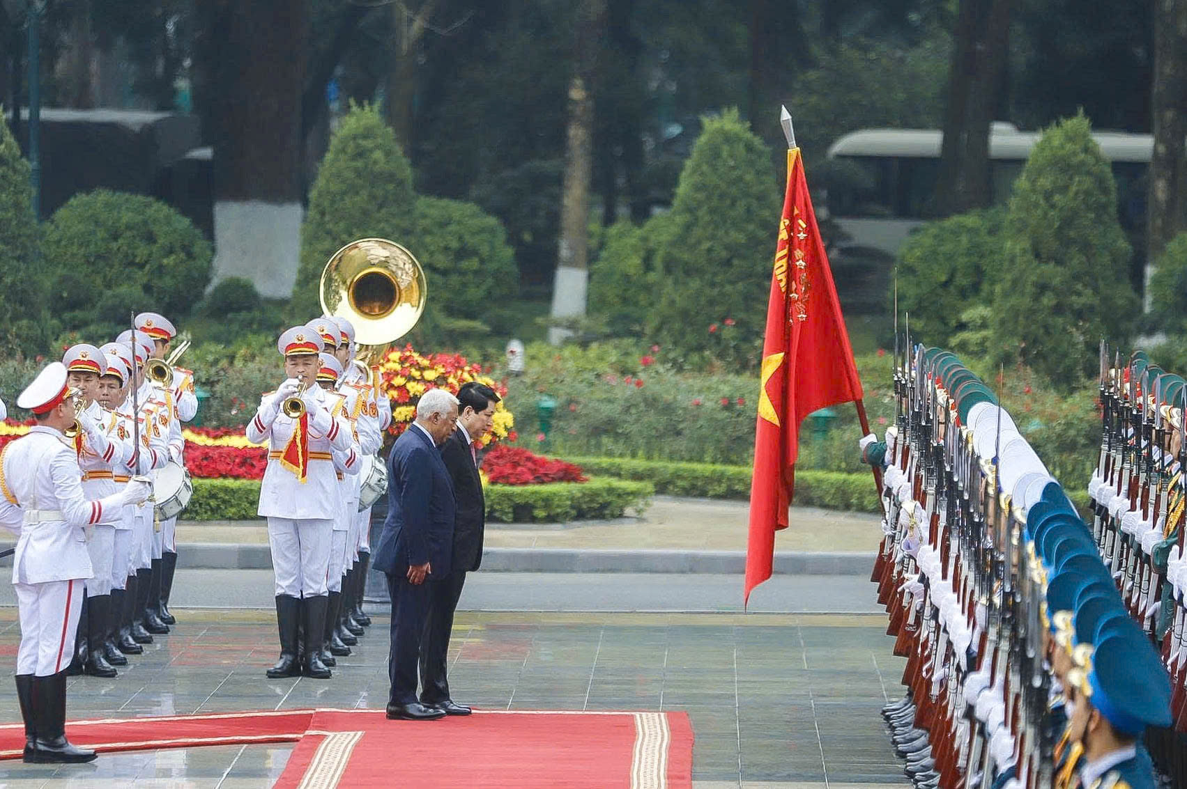 Chủ tịch nước Lương Cường chủ trì lễ đón chính thức Chủ tịch Hội đồng châu Âu - Ảnh 6.