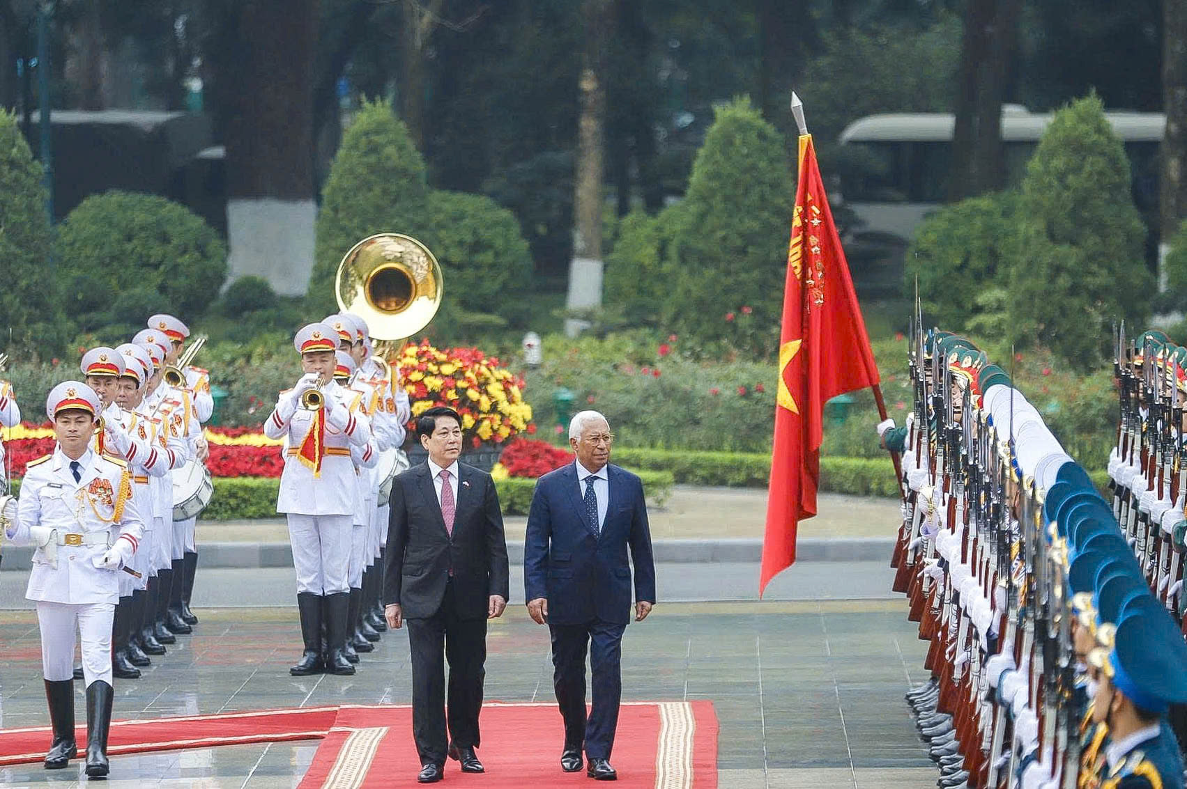 Chủ tịch nước Lương Cường chủ trì lễ đón chính thức Chủ tịch Hội đồng châu Âu - Ảnh 7.