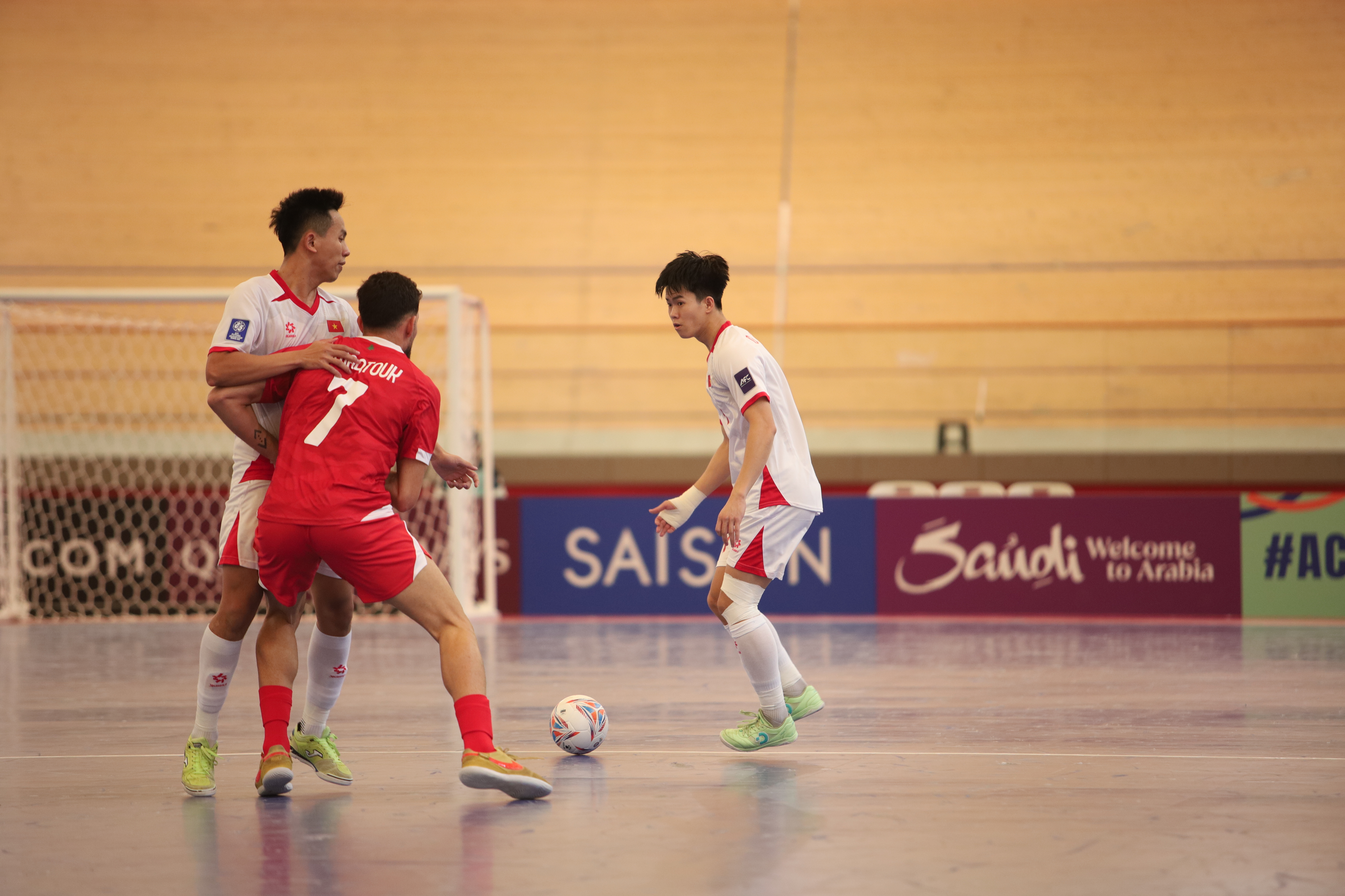 Hạ Lebanon, tuyển futsal Việt Nam chắc suất v&agrave;o tứ kết, sớm 1 v&ograve;ng - Ảnh 2.