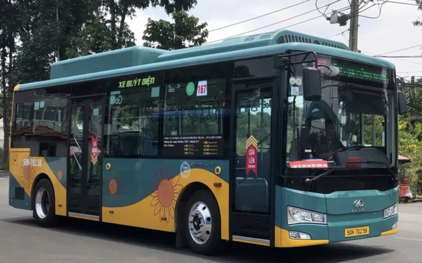 TPHCM: Tuyên truyền để phát triển 25.000 trụ sạc, tủ đổi pin xe máy điện - Ảnh 2.