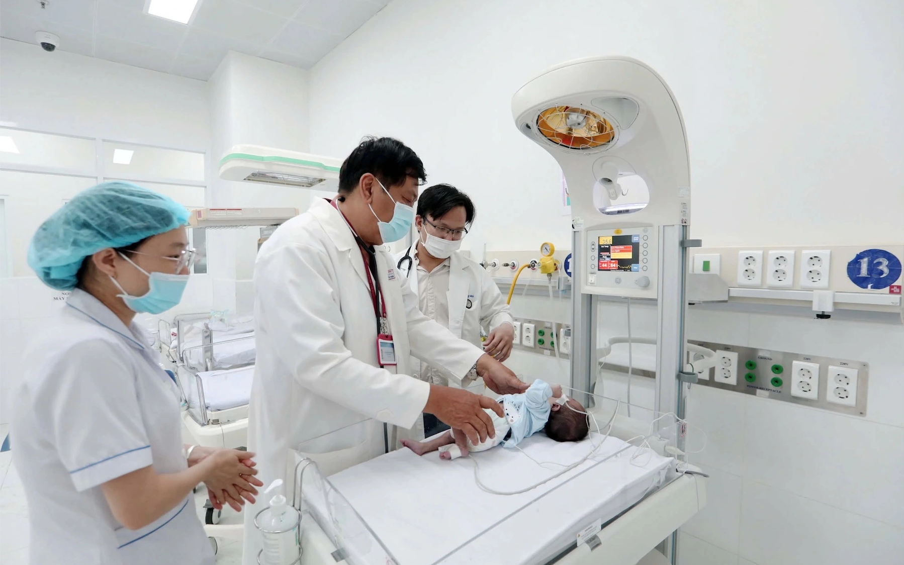 C&aacute;n bộ tăng cường về x&atilde;, phường hưởng nhiều ưu đ&atilde;i về lương, phụ cấp - Ảnh 2.