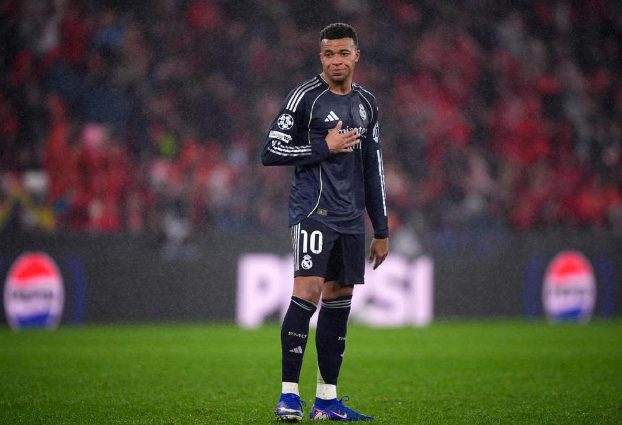 Thủ môn Benfica ghi bàn thắng lịch sử vào lưới Real Madrid là ai? - Ảnh 3.